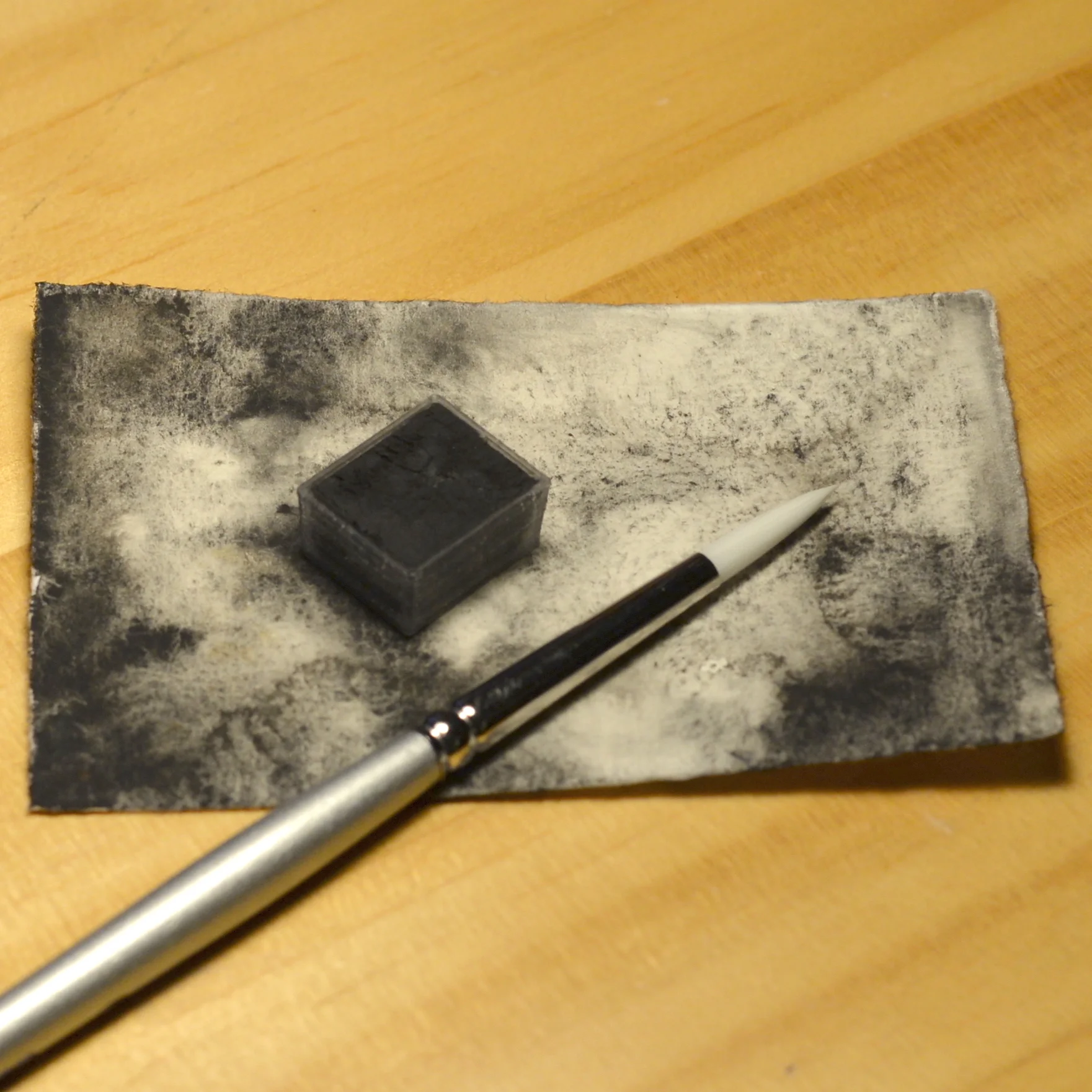 Ivory Black &amp; Iron Oxide Black