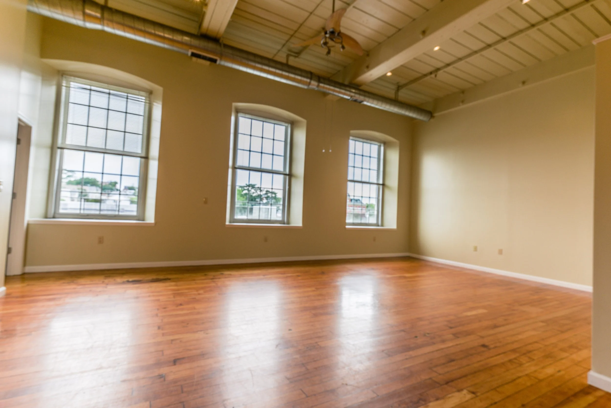 mainroom.jpg