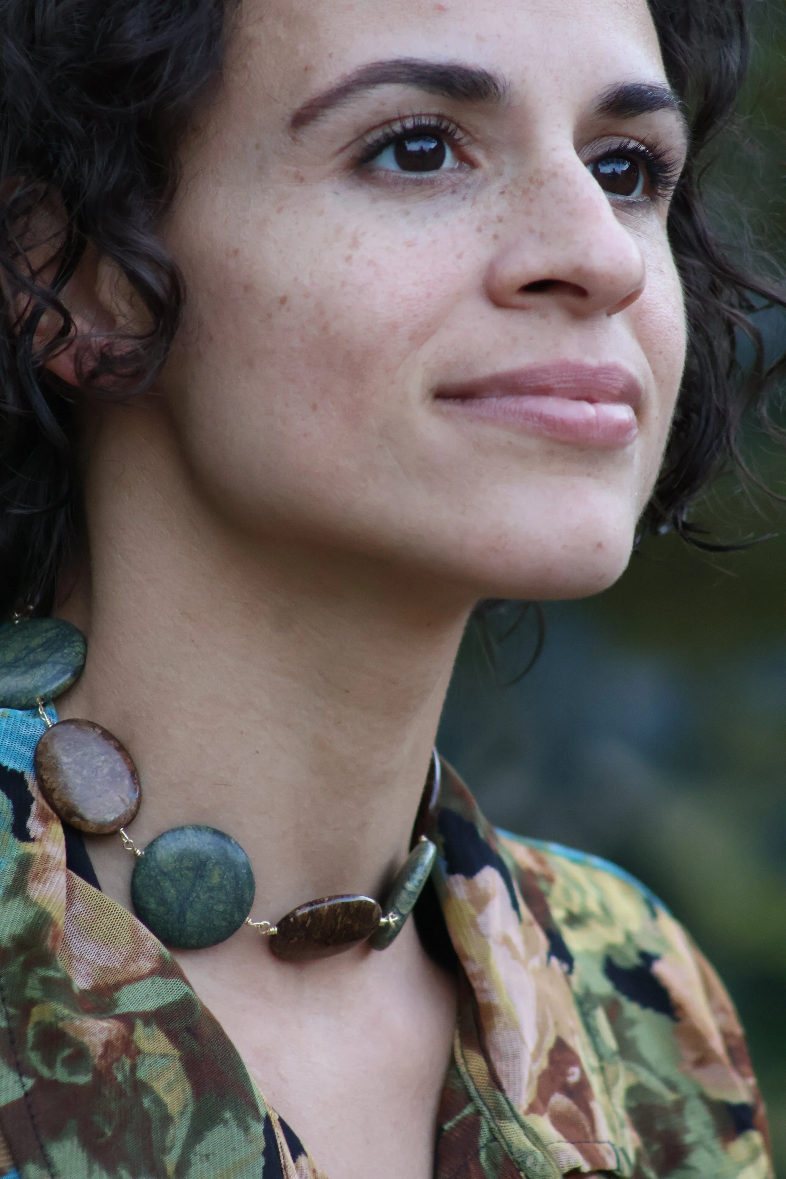 Green and Brown Earth Stone Choker Magnetic