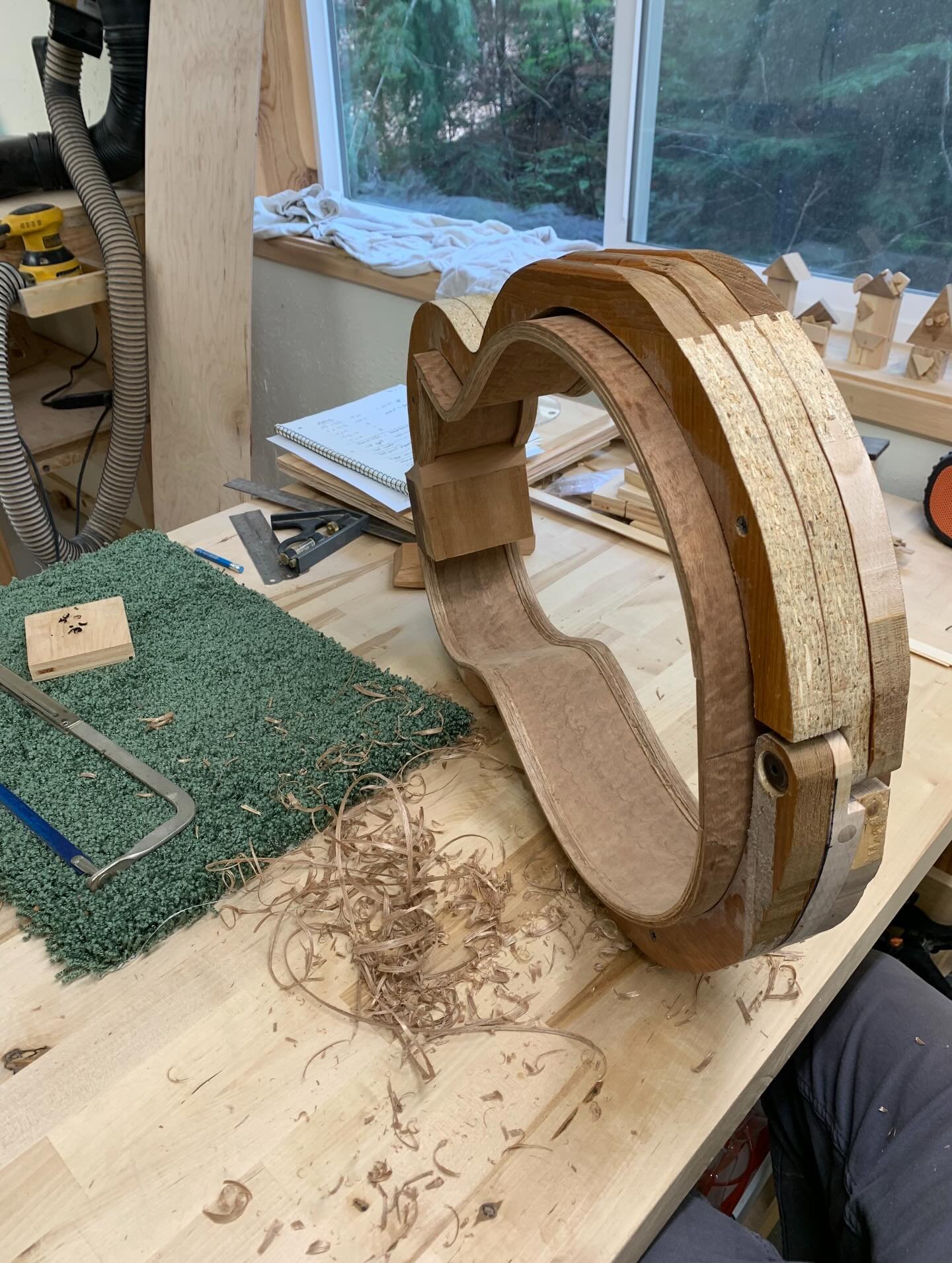 Here&rsquo;s a quick photo dump of progress on the guitar I&rsquo;m making for myself.  First time doing a cutaway and solid linings.  Things are going great so far! #northforkinstruments #guitarbuilding #luthier