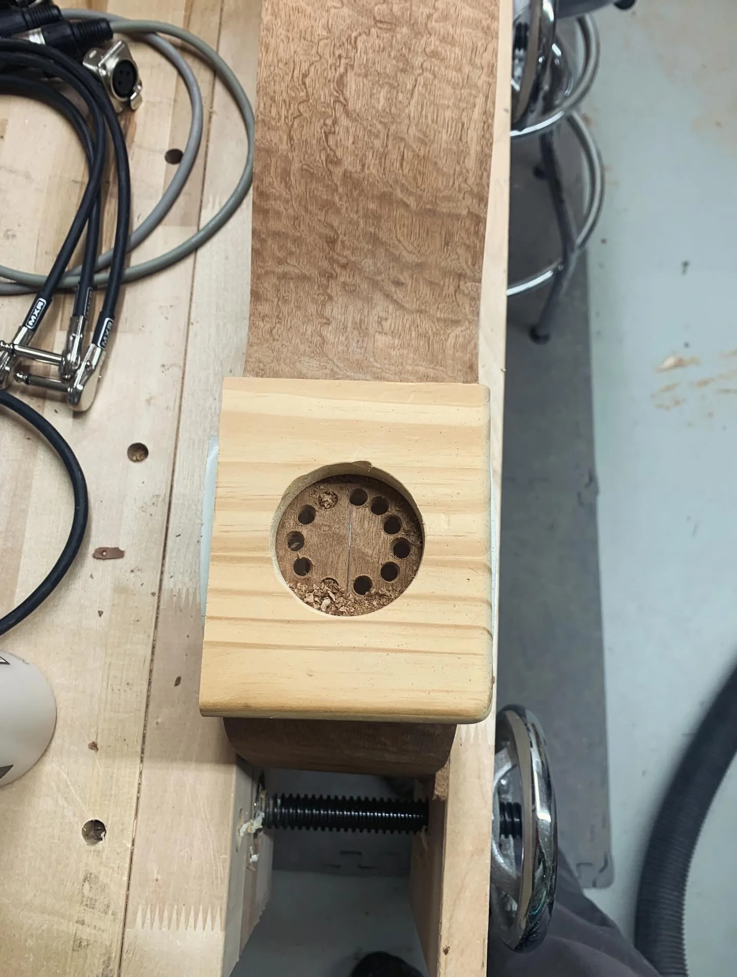 Aaaaaand it&rsquo;s sound port time! A new caul made, some drilling, some routing, and some sanding!  On to step 892 of about 10,000! #guitarbuilding #guitarbuilder #luthier #loothing