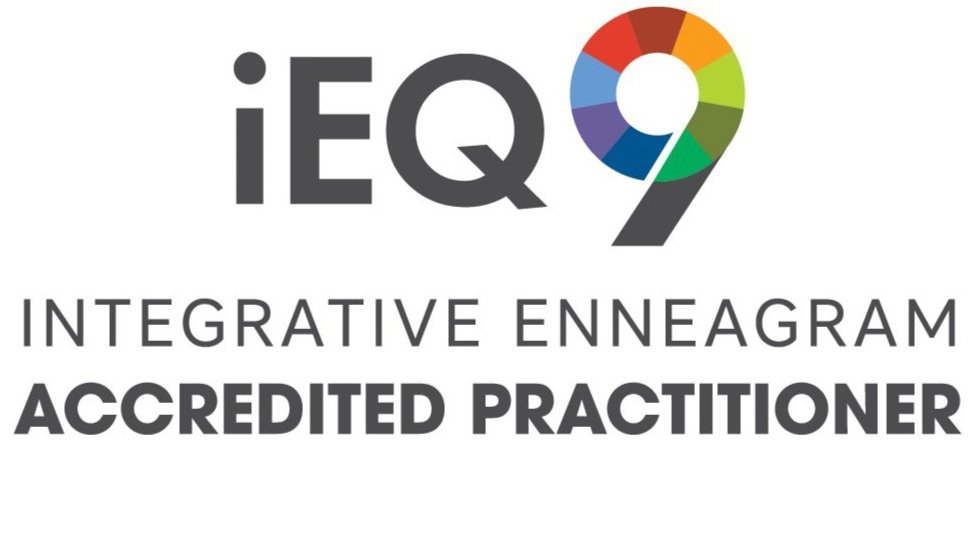 iEQ9-AccreditedPrac-logo-white-v.jpg