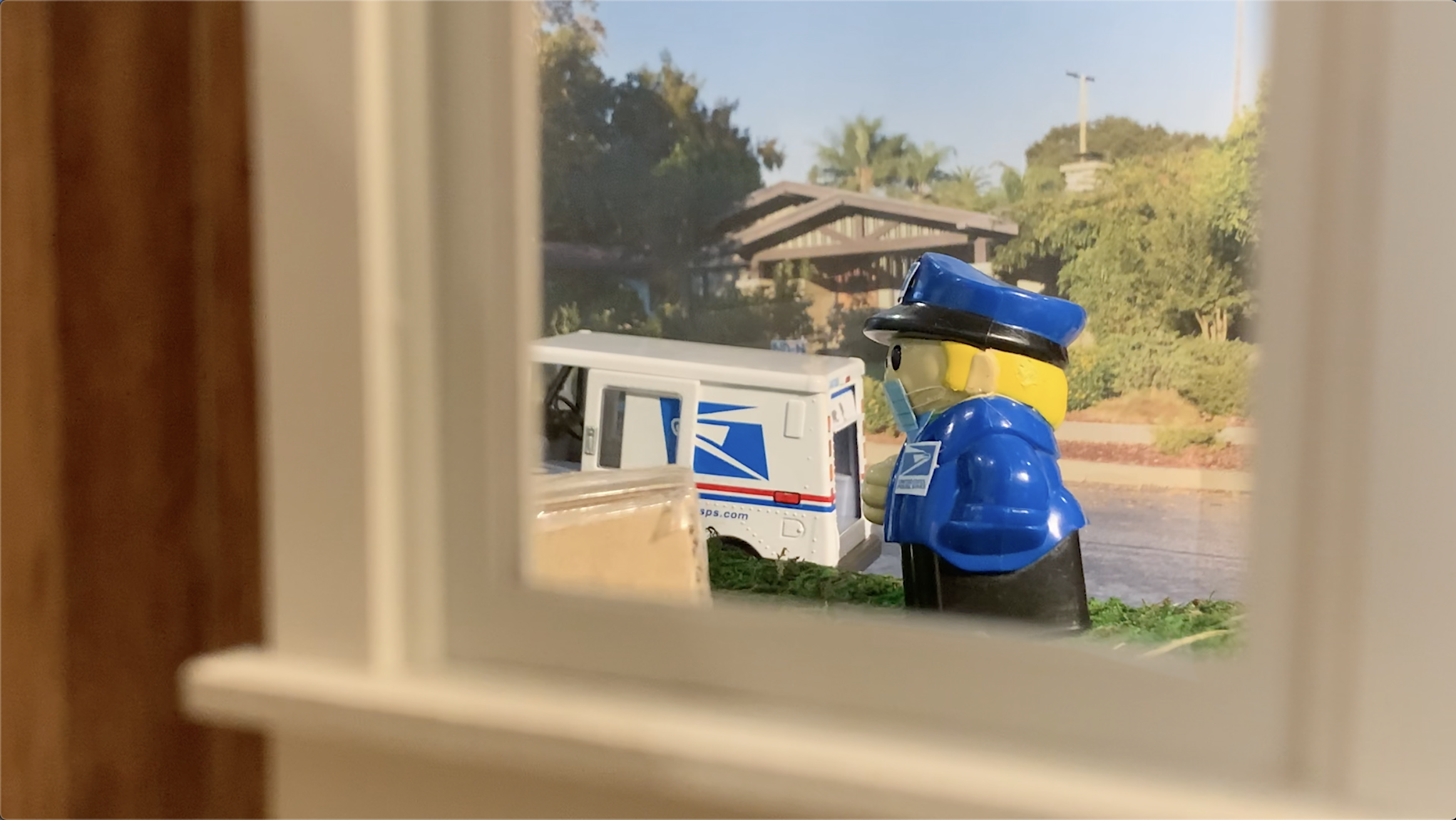  LatinX Political Ad - “Correo” 