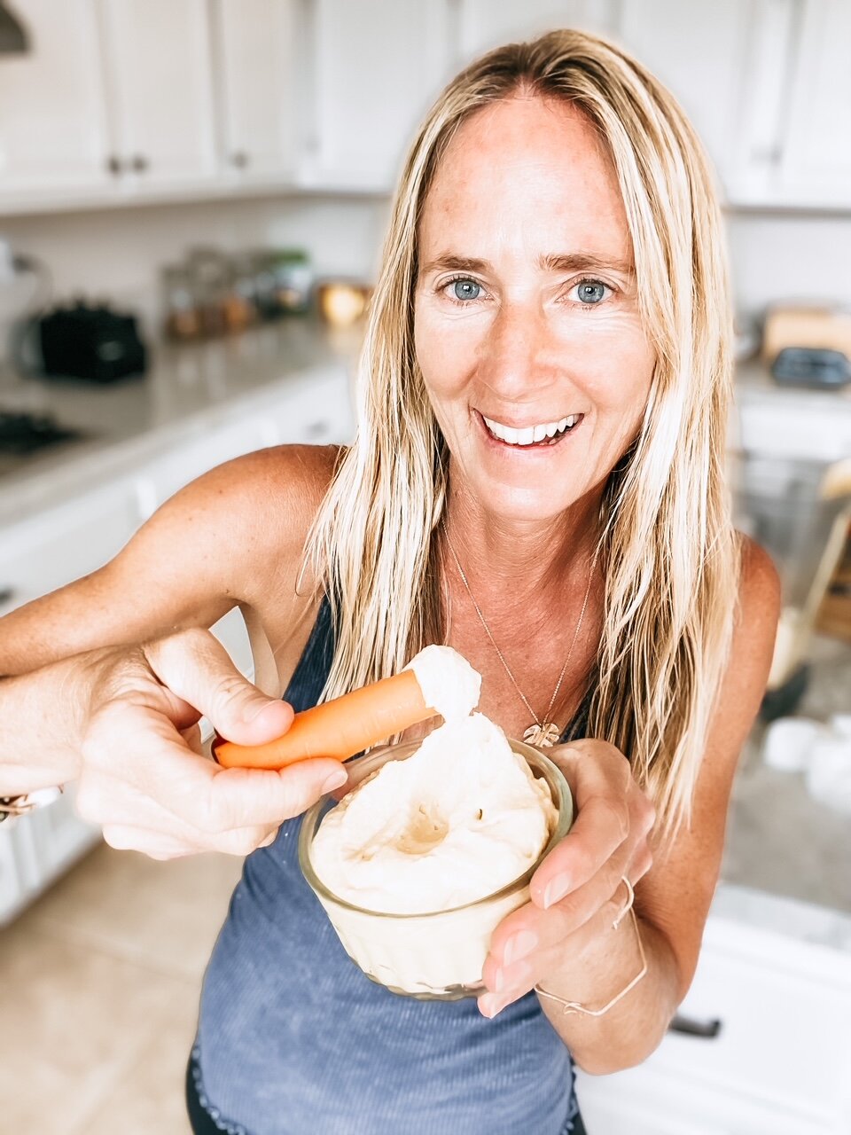 BEST Homemade Hummus Recipe