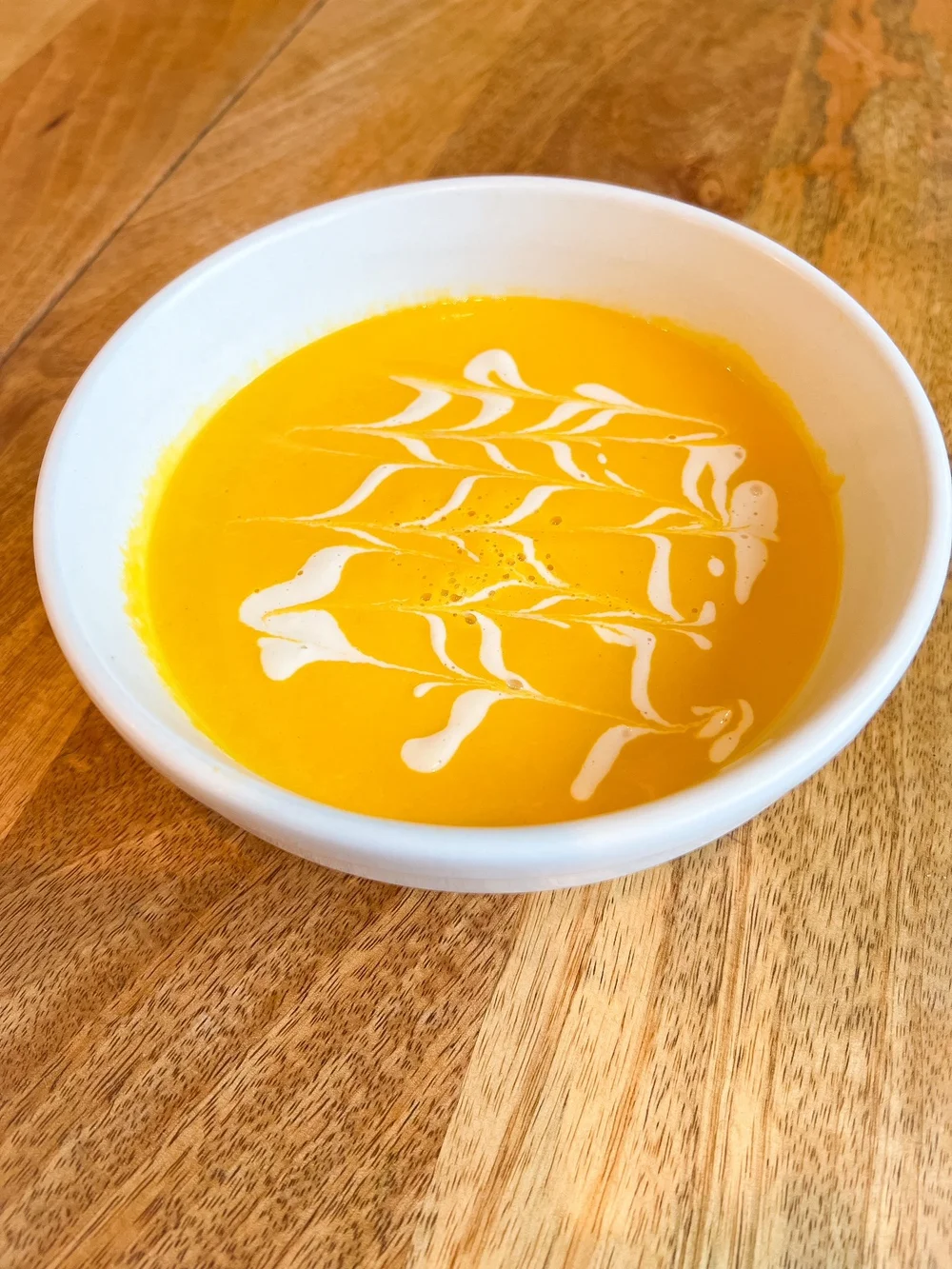 healthy-butternut-squash-soup-recipe-drop-in-to-wellness