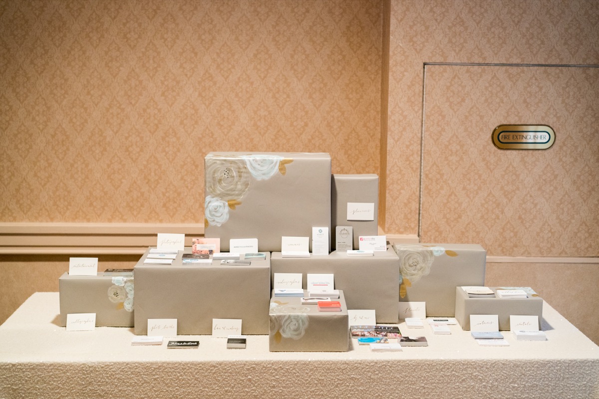 PC: KAI PHOTO | Workshop business card display