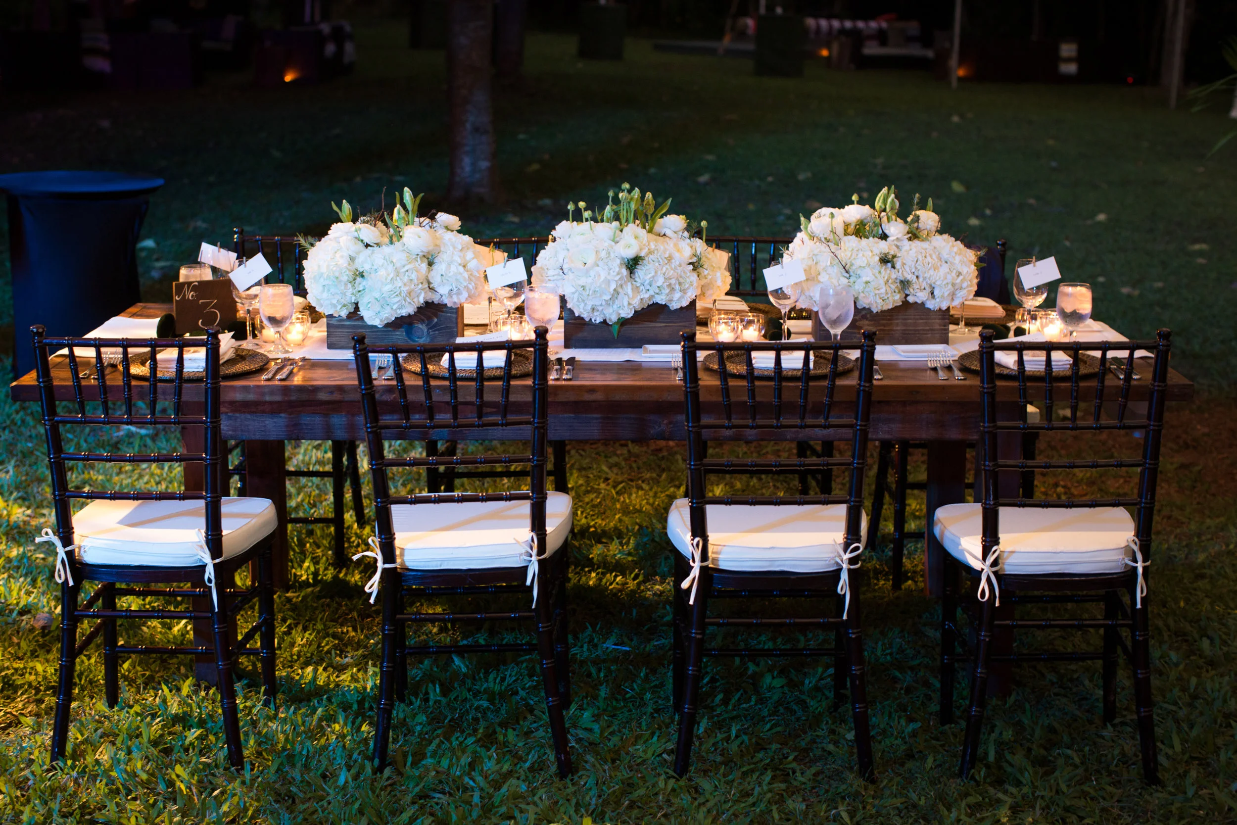 Farm table.jpg