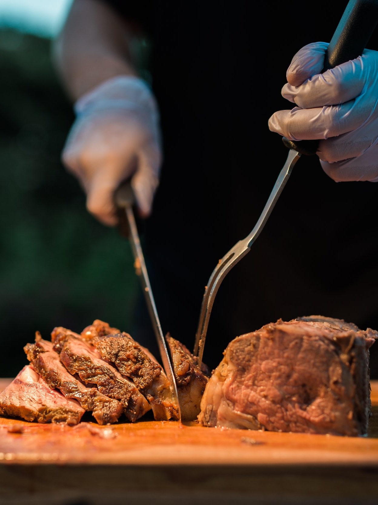  Tanioka's Seafoods & Catering