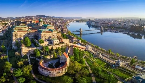 Budapest Castle.jpg