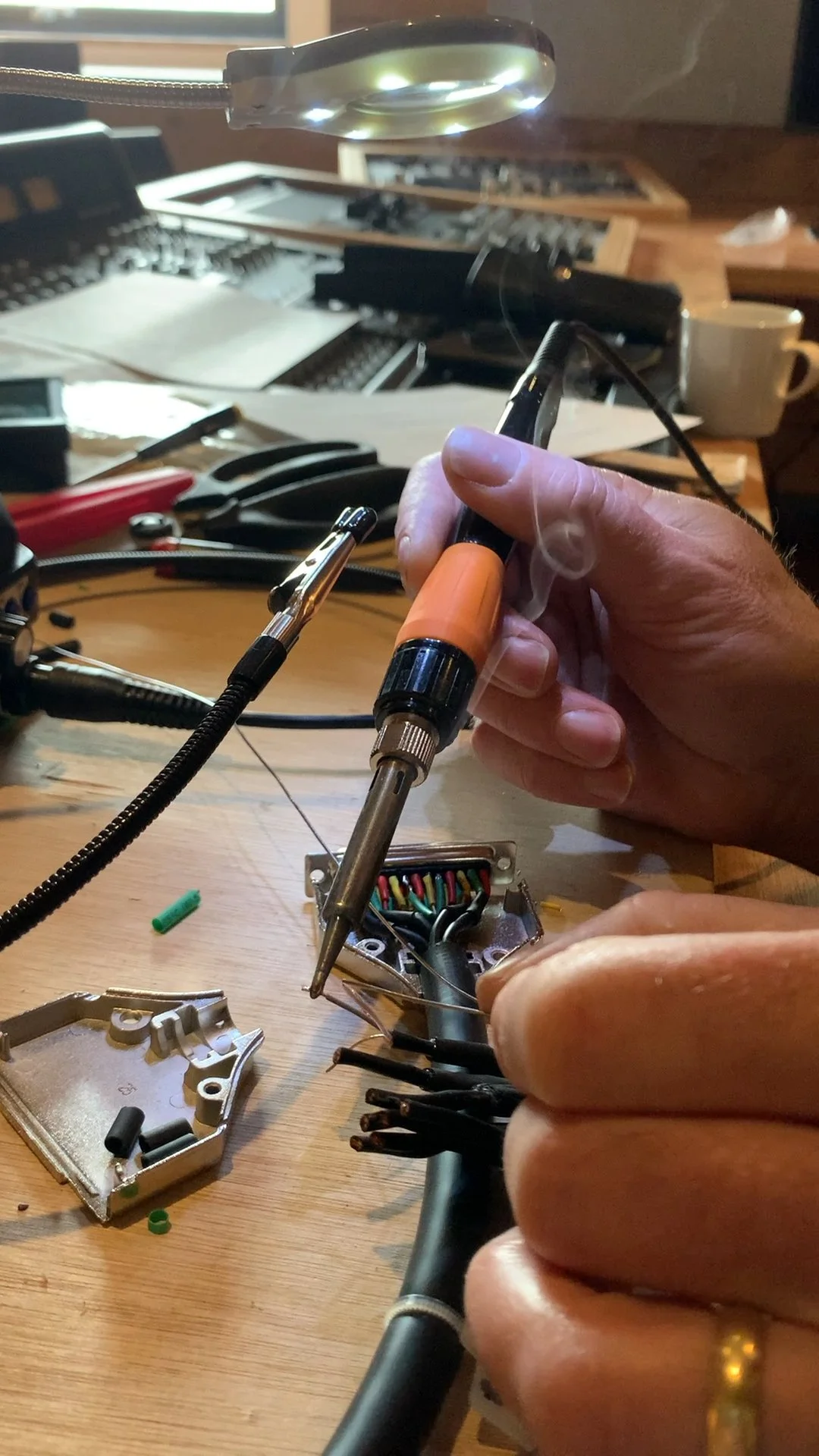 Soldering audio cables, Maker Studio Jura 