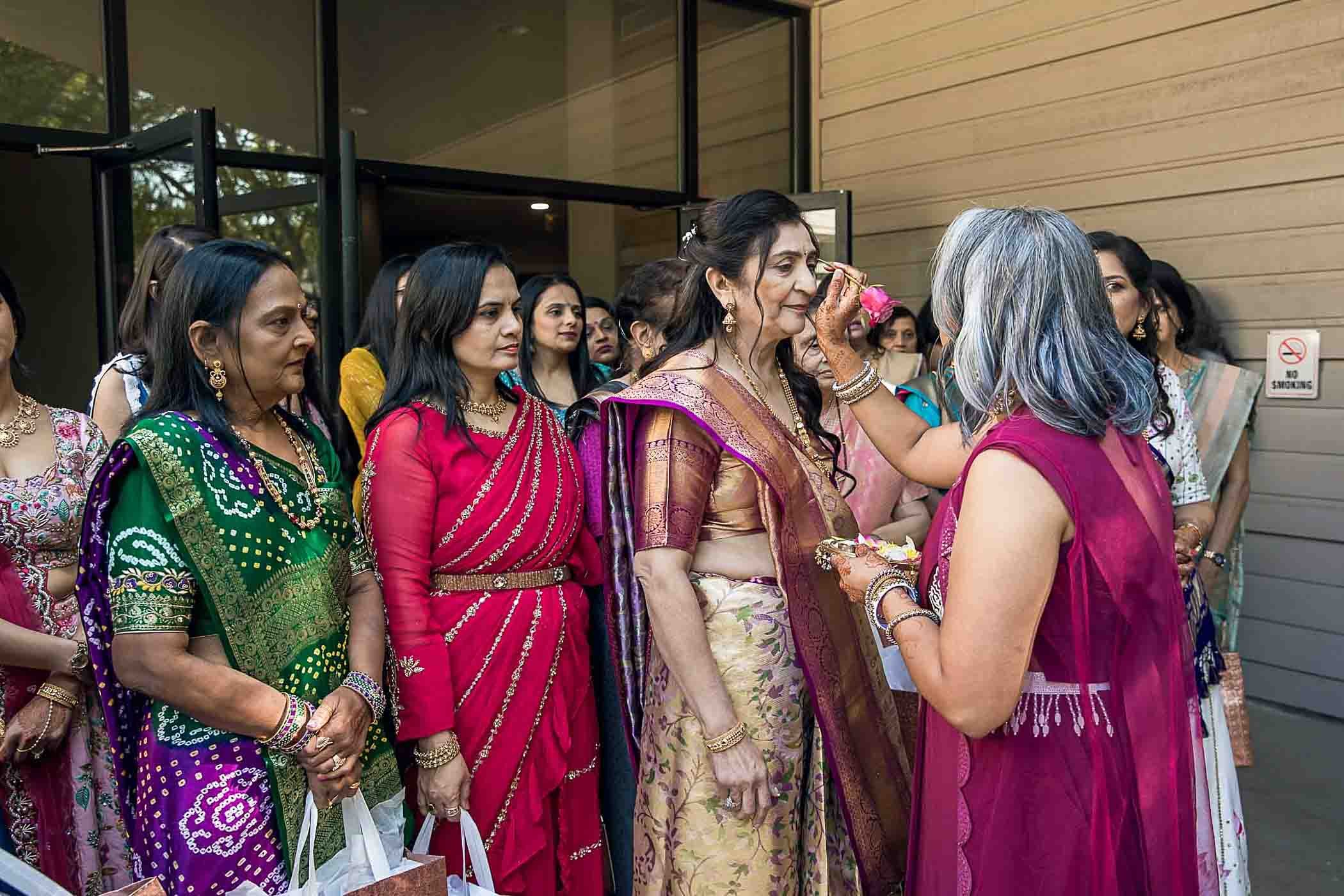 best_atlanta_indian_wedding_photographer_candid-143.jpg