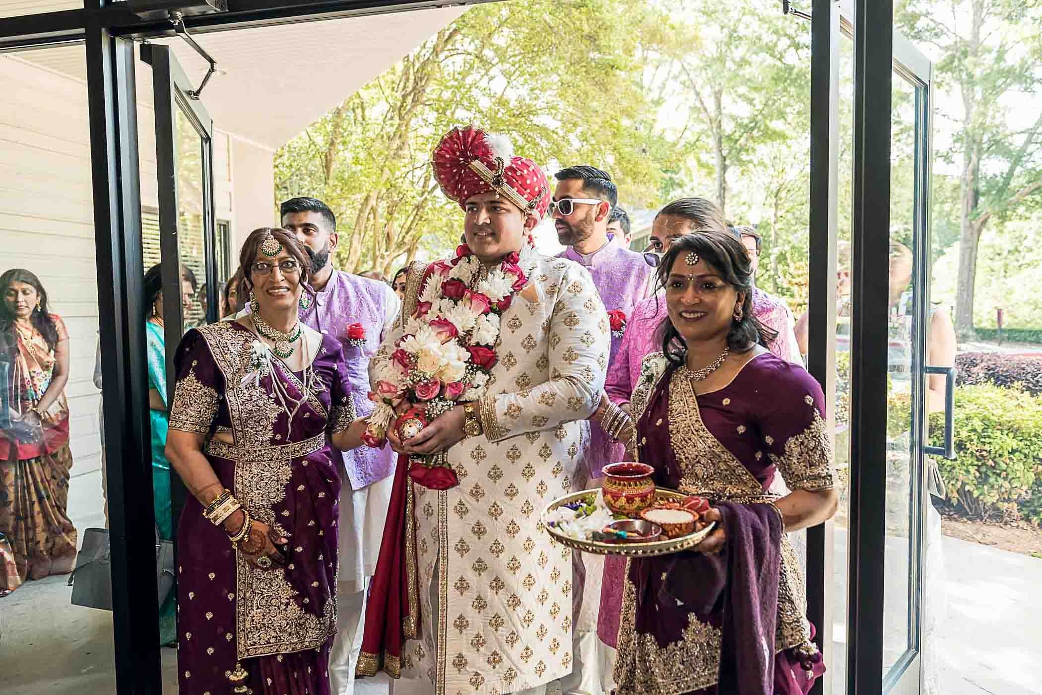 best_atlanta_indian_wedding_photographer_candid-344.jpg