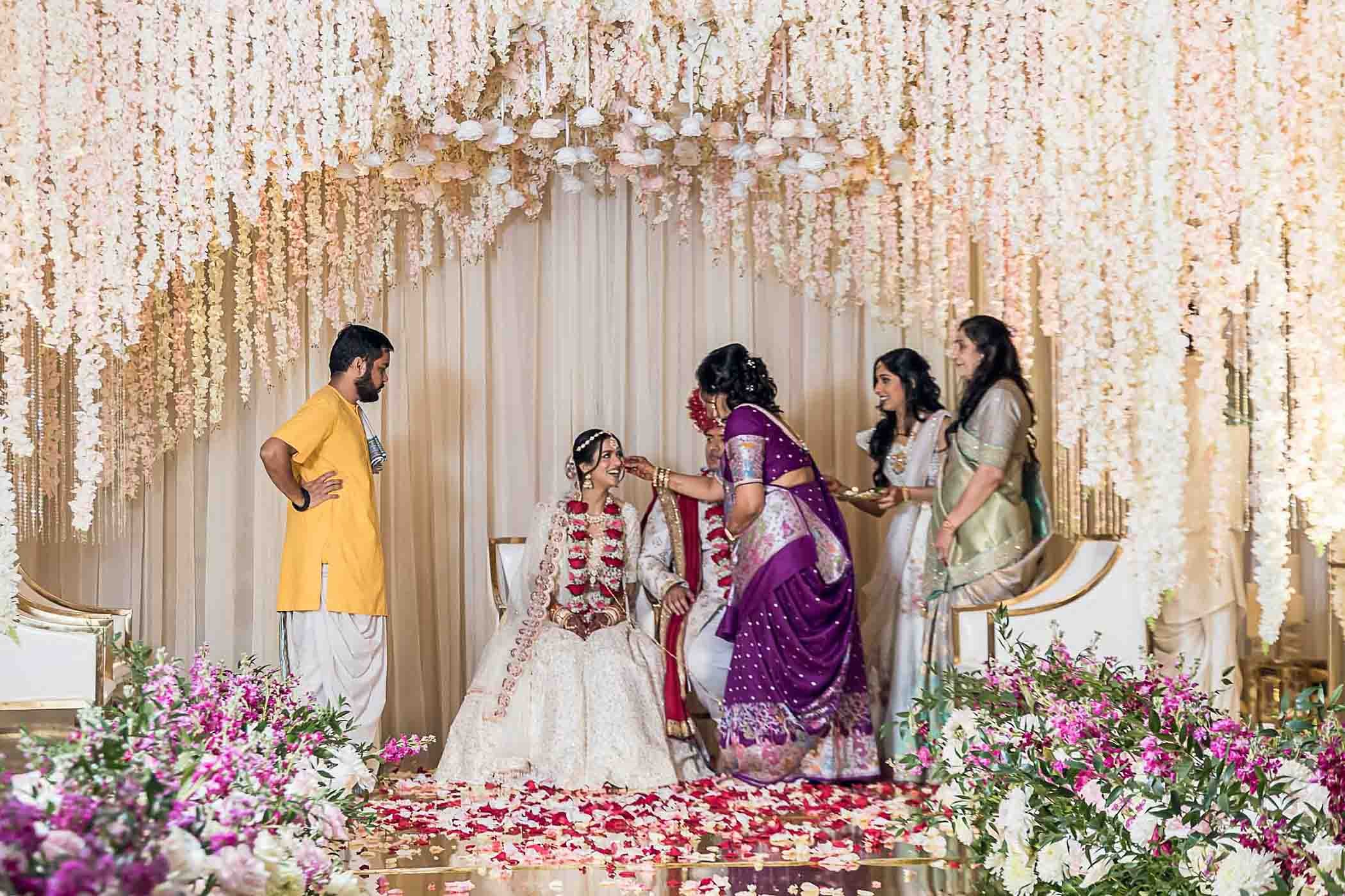 best_atlanta_indian_wedding_photographer_candid-400.jpg