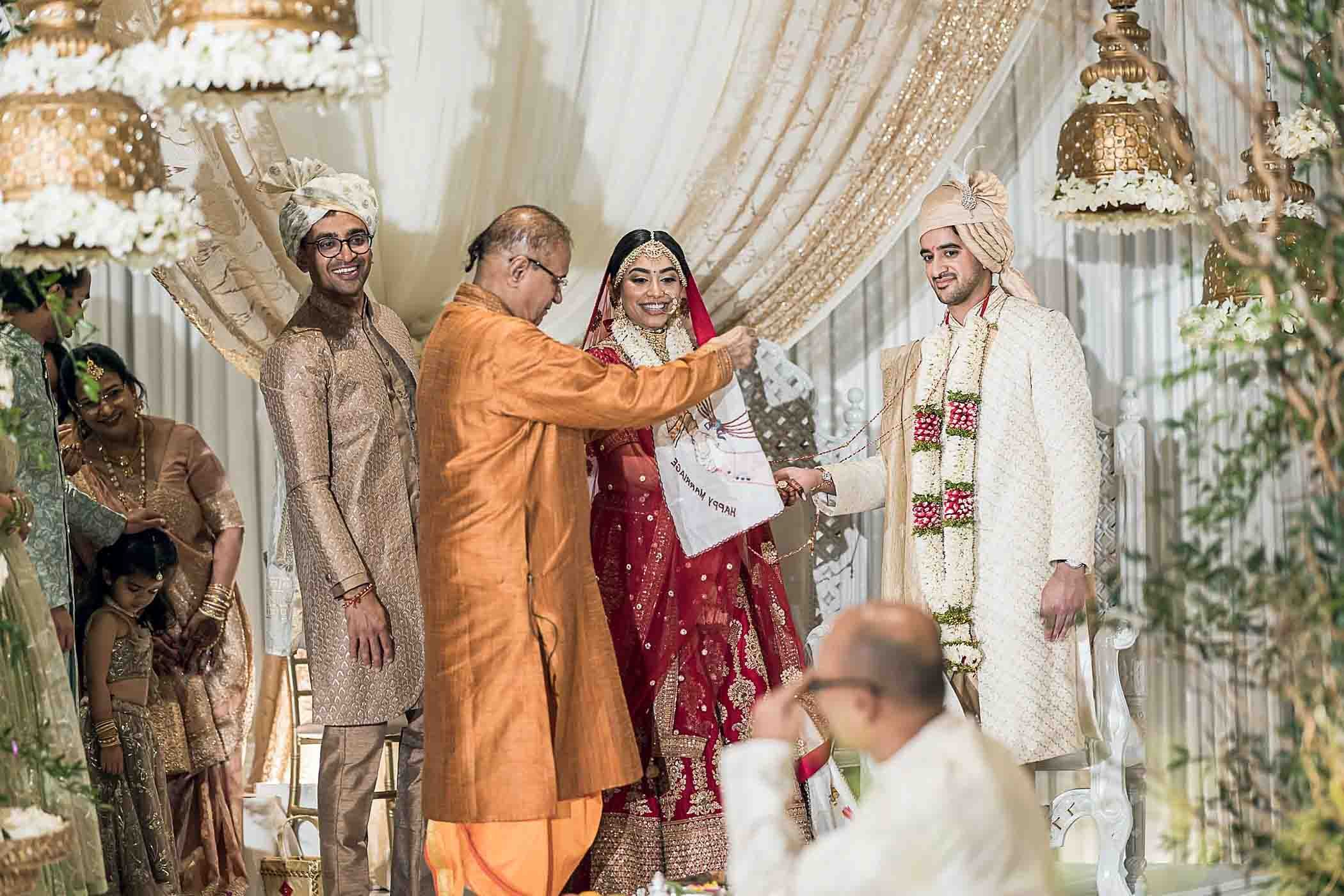 best_atlanta_indian_wedding_photographer_candid-165.jpg