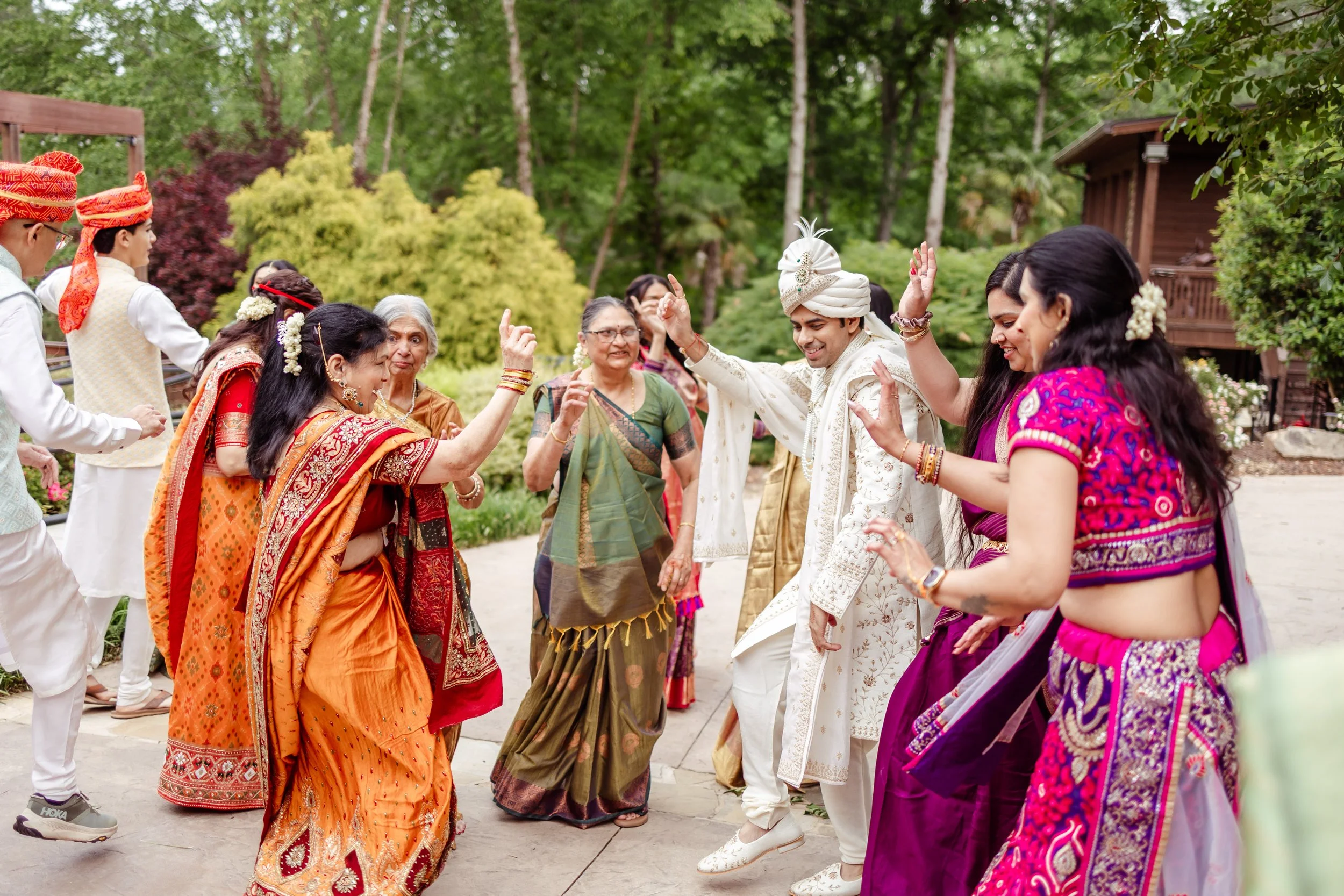 Tulsi & Dhruvin-360.jpg