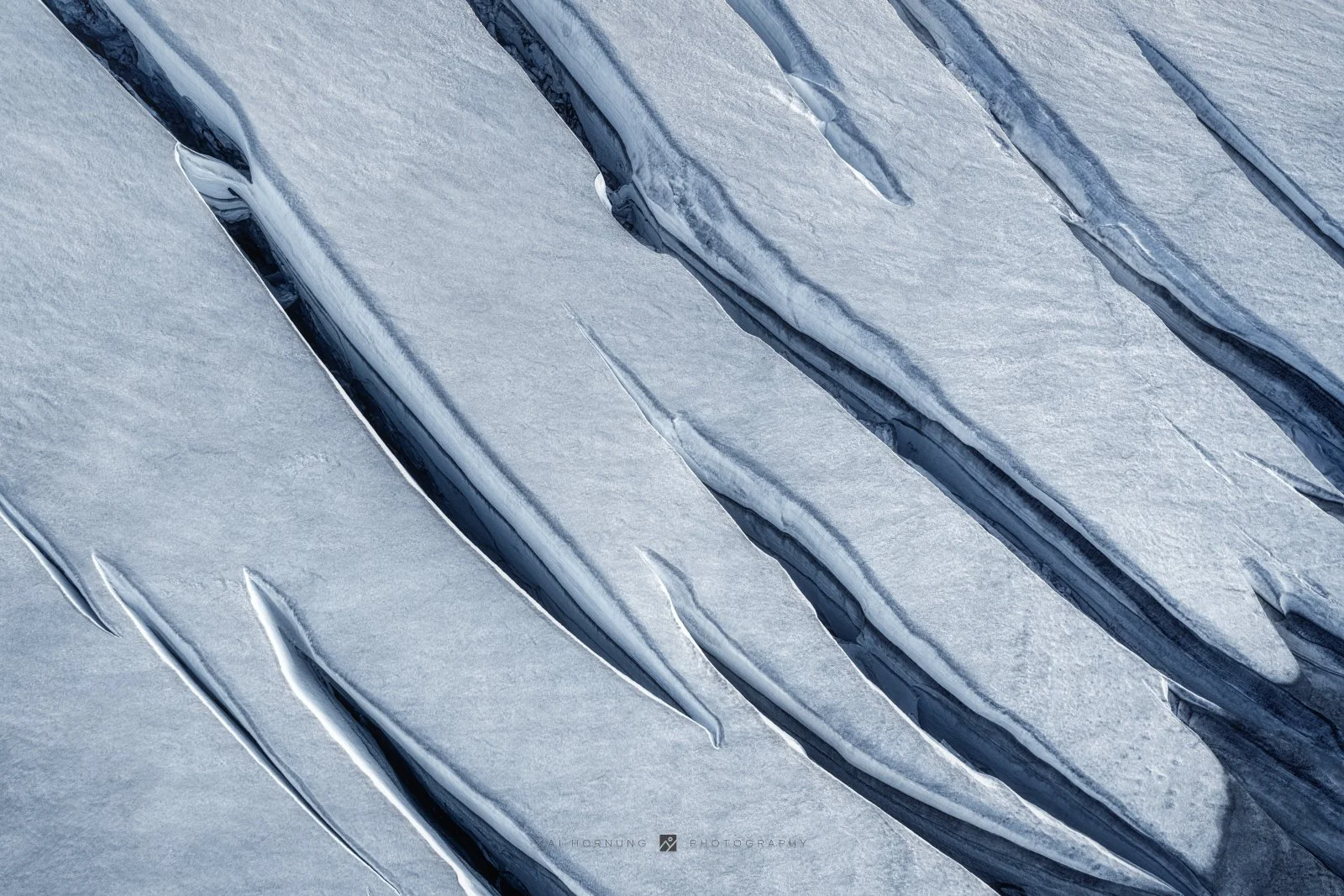 blue cracks (Iceland, 2019)