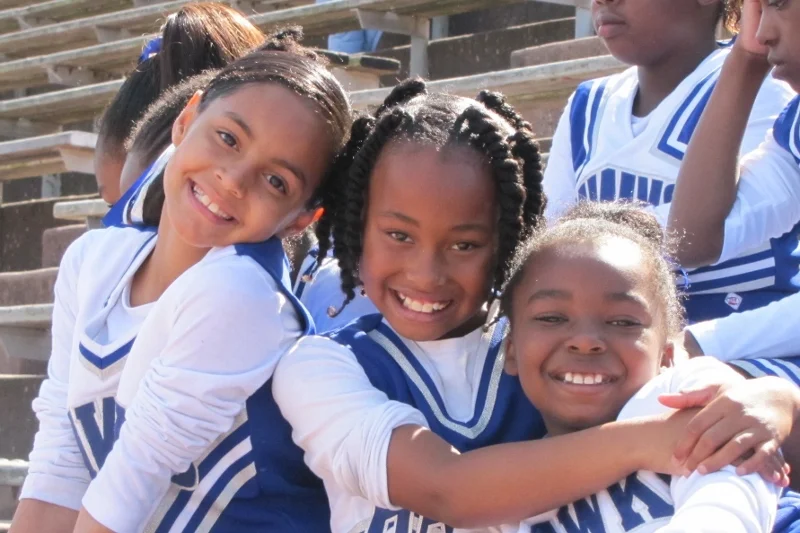 Cheer 1.jpg