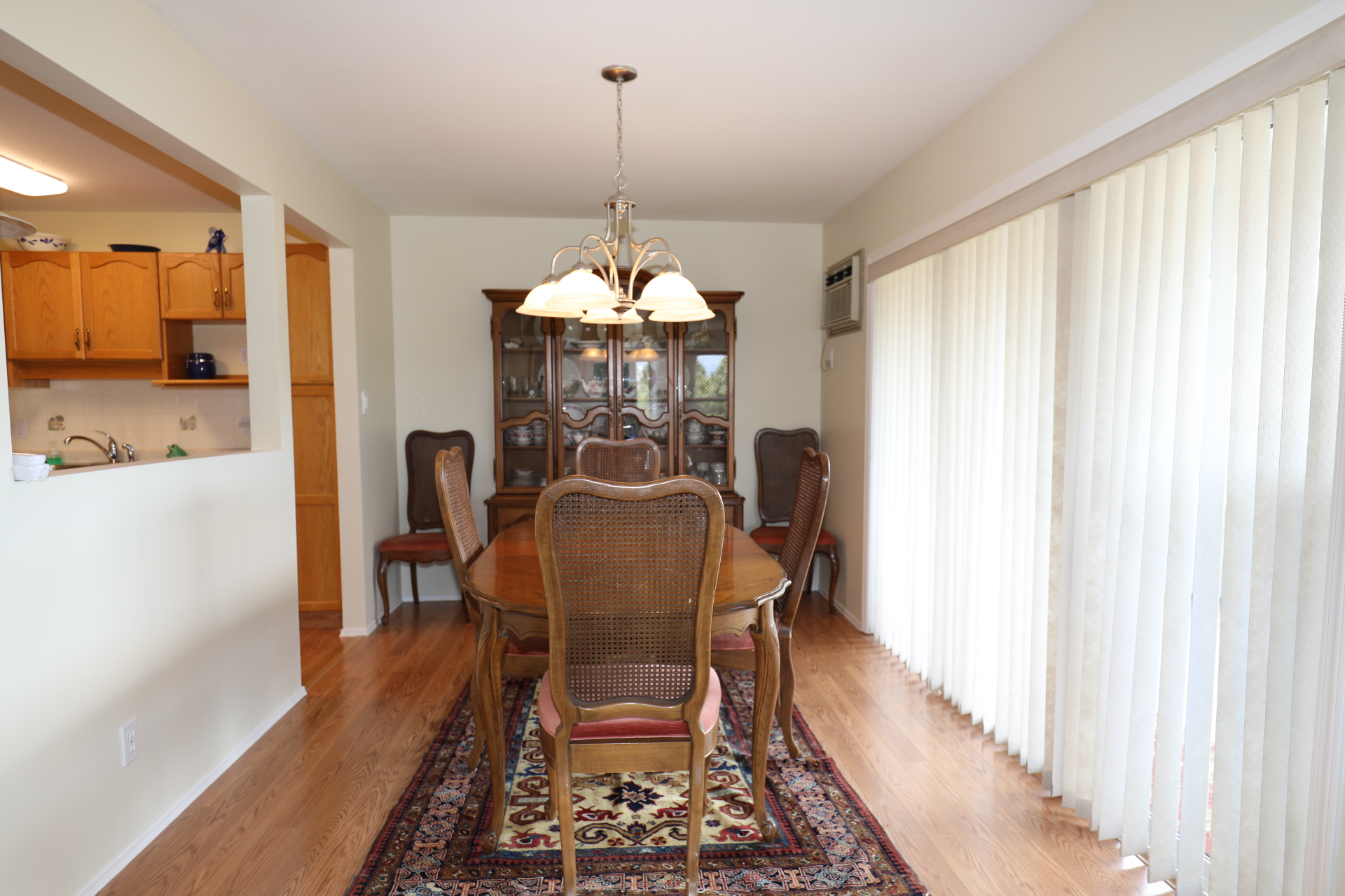 407 130 Abbott Street Shelley Parker Associates