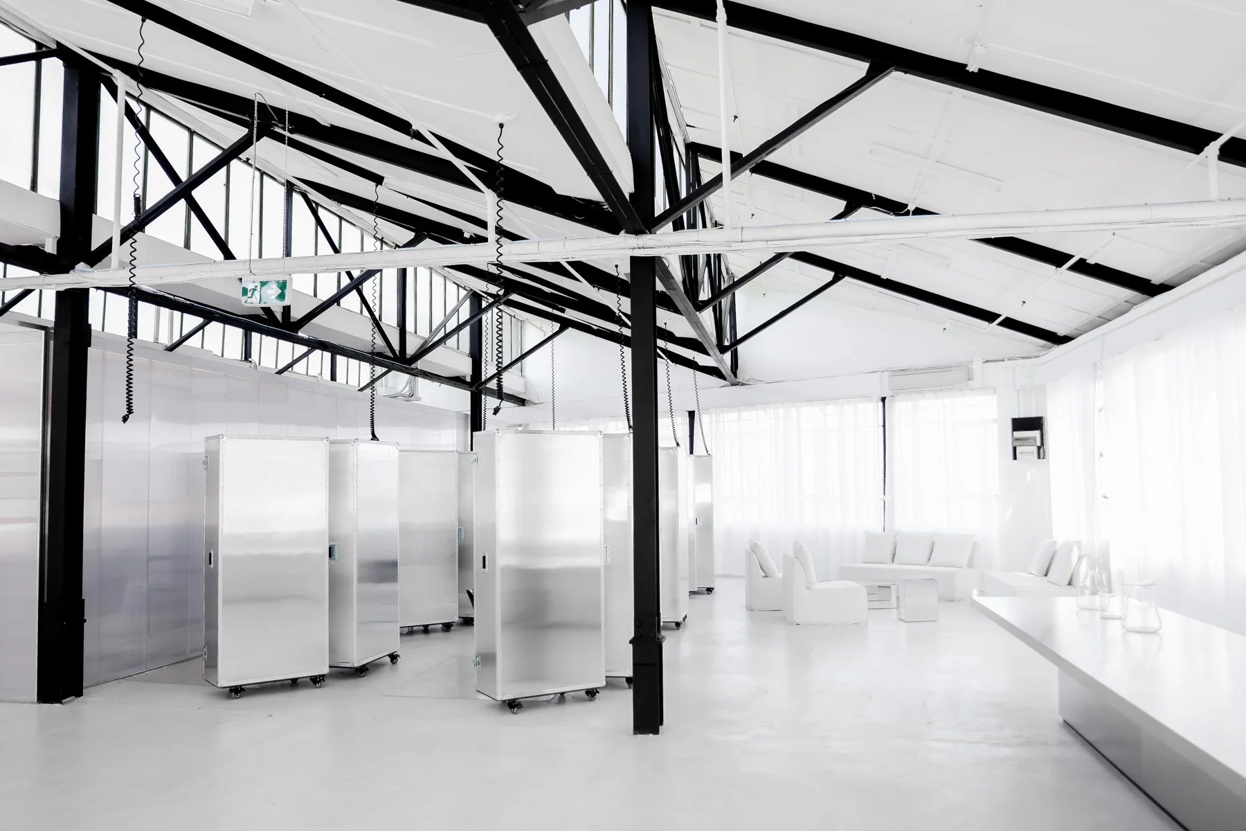 Salon_interior.jpg