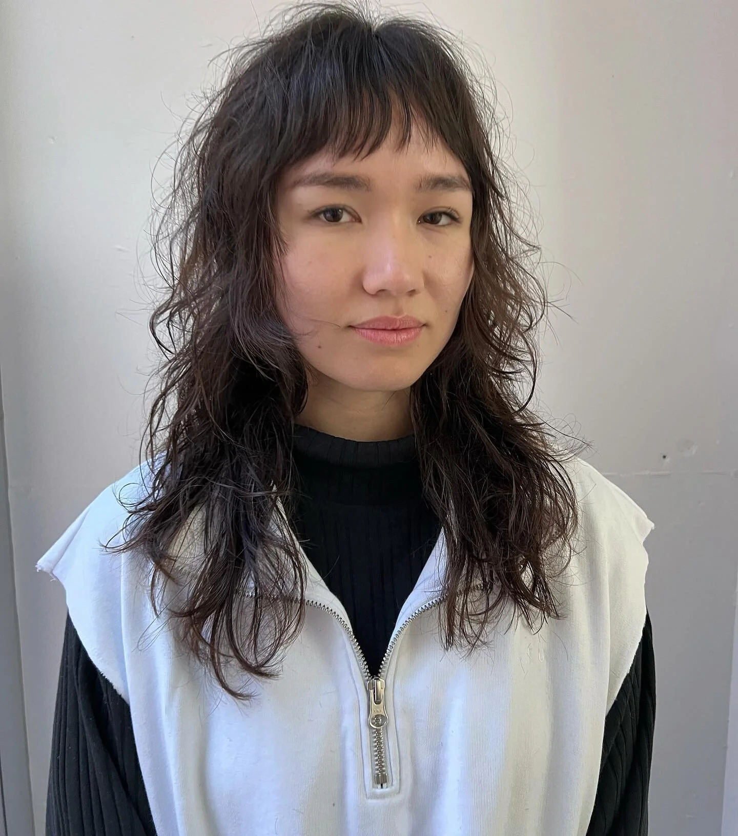 Cut for Leanne 🤍 Swipe ➡️ to see more. No blow dry needed for this cut. Cut @mizutaniaustralia #usfinatelier #sydneyhairdresser #sydneyhairstylist #sydneyhair #sydneyhairsalon #海外美容師 #海外美容師求人 #シドニー美容師#edgyhaircut#edgyhair #haireducator #crafthairdre