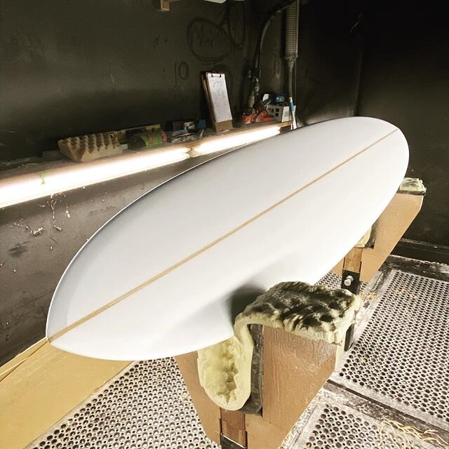 6&rsquo;8&rdquo; 1+2 for Aimee. 
Clean and simple with a bit of area. To be used as a intermediate level board in the waves in Victoria.