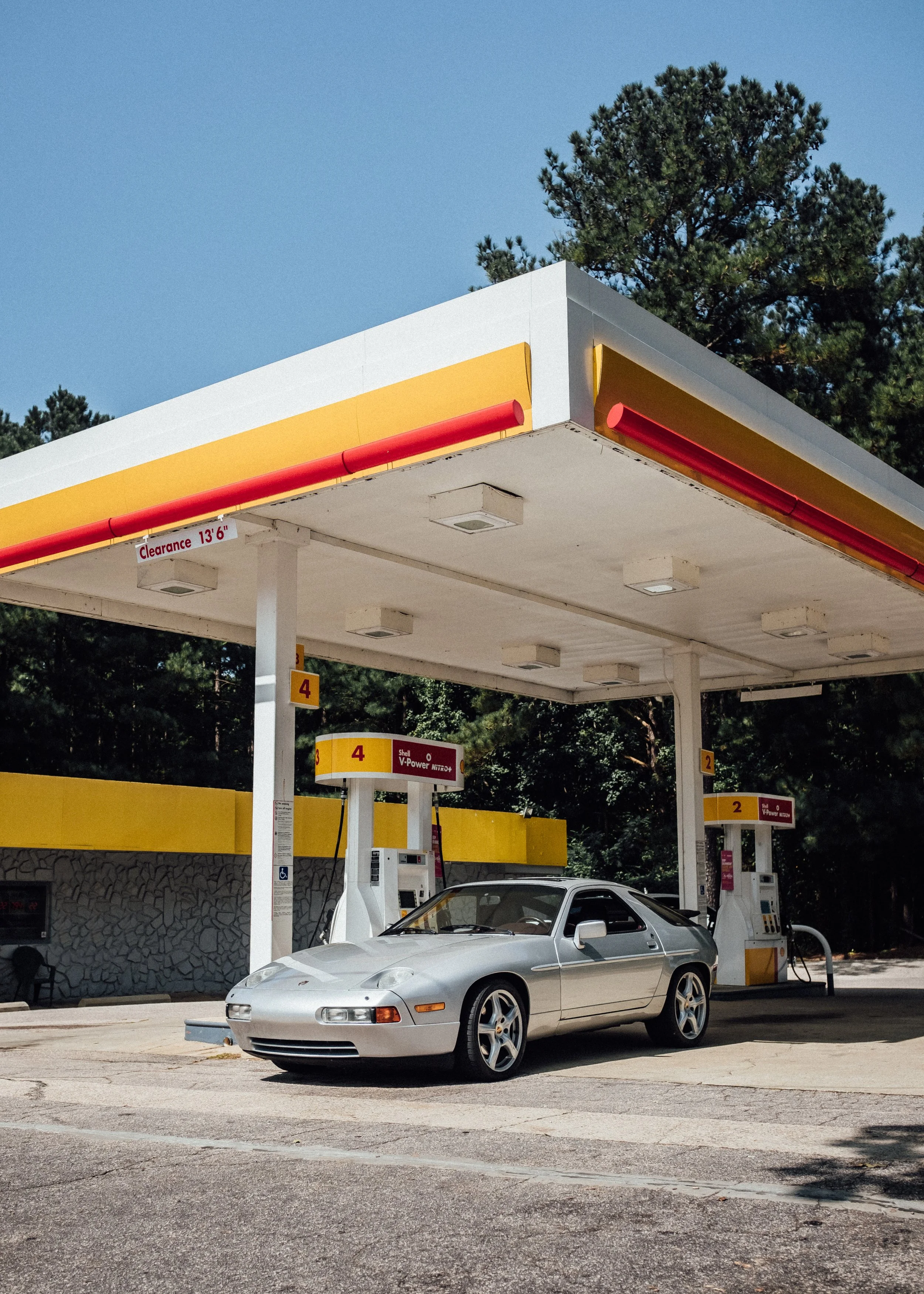 1988 Porsche 928-8.jpg