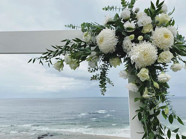Stunning florals adorning our white arbour for Jessi &amp; Codes incredible day. 💕