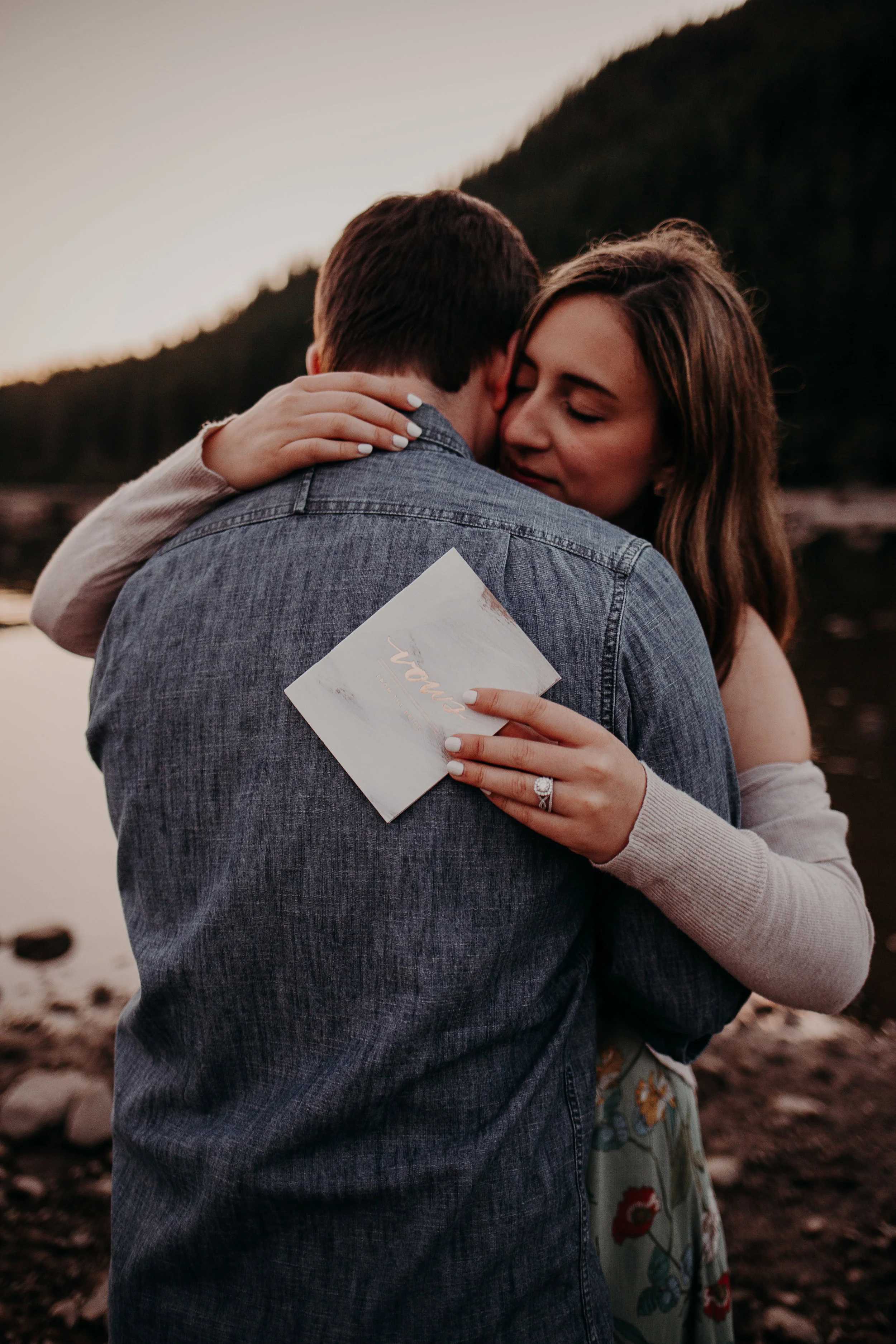 rattlesnake-lake-engagement.jpg