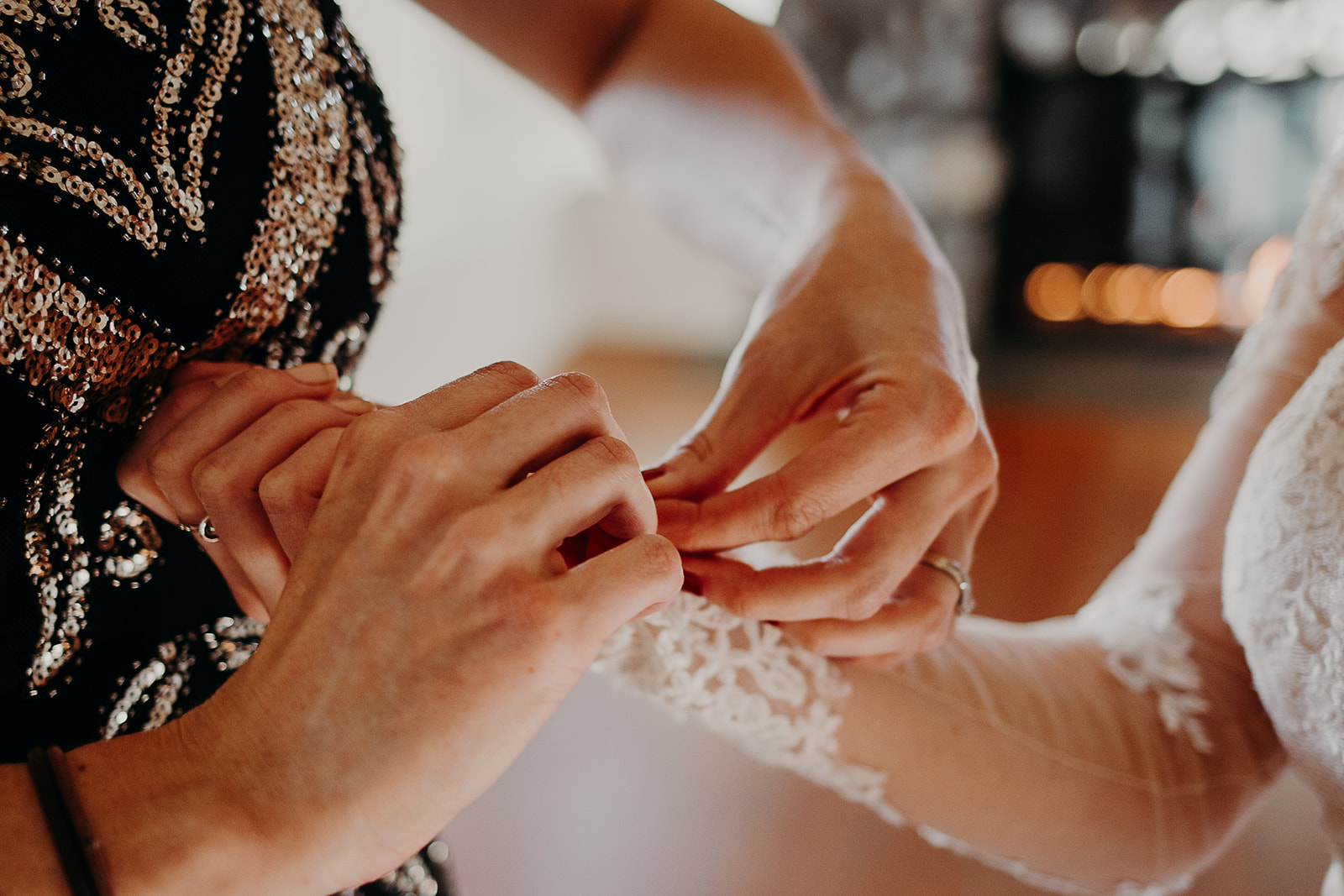 getting-ready-broadway-hall-bellingham-wedding-megan-gallagher-photography (95 of 381).jpg