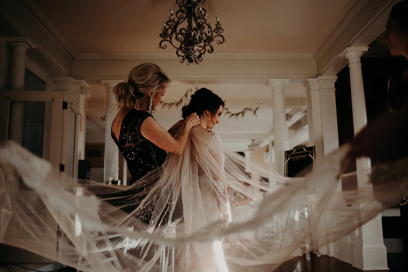 getting-ready-broadway-hall-bellingham-wedding-megan-gallagher-photography (168 of 381).jpg