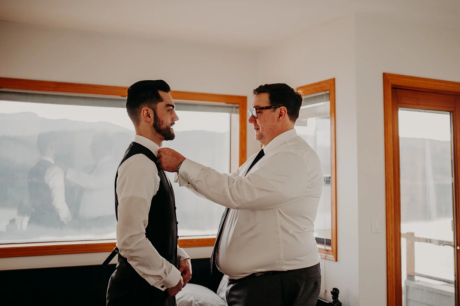 getting-ready-broadway-hall-bellingham-wedding-megan-gallagher-photography (304 of 381).jpg
