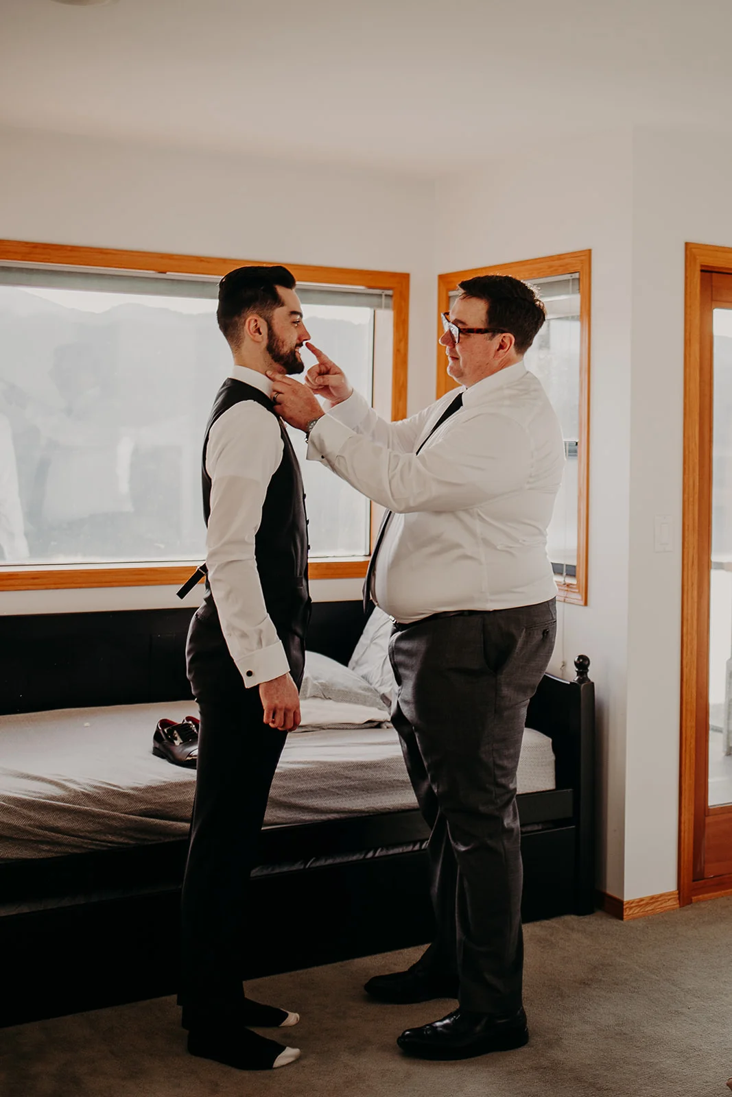 getting-ready-broadway-hall-bellingham-wedding-megan-gallagher-photography (305 of 381).jpg
