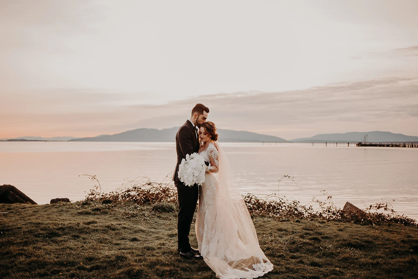 levi-natalie-wedding-bellingham-broadway-hall (40 of 136).jpg