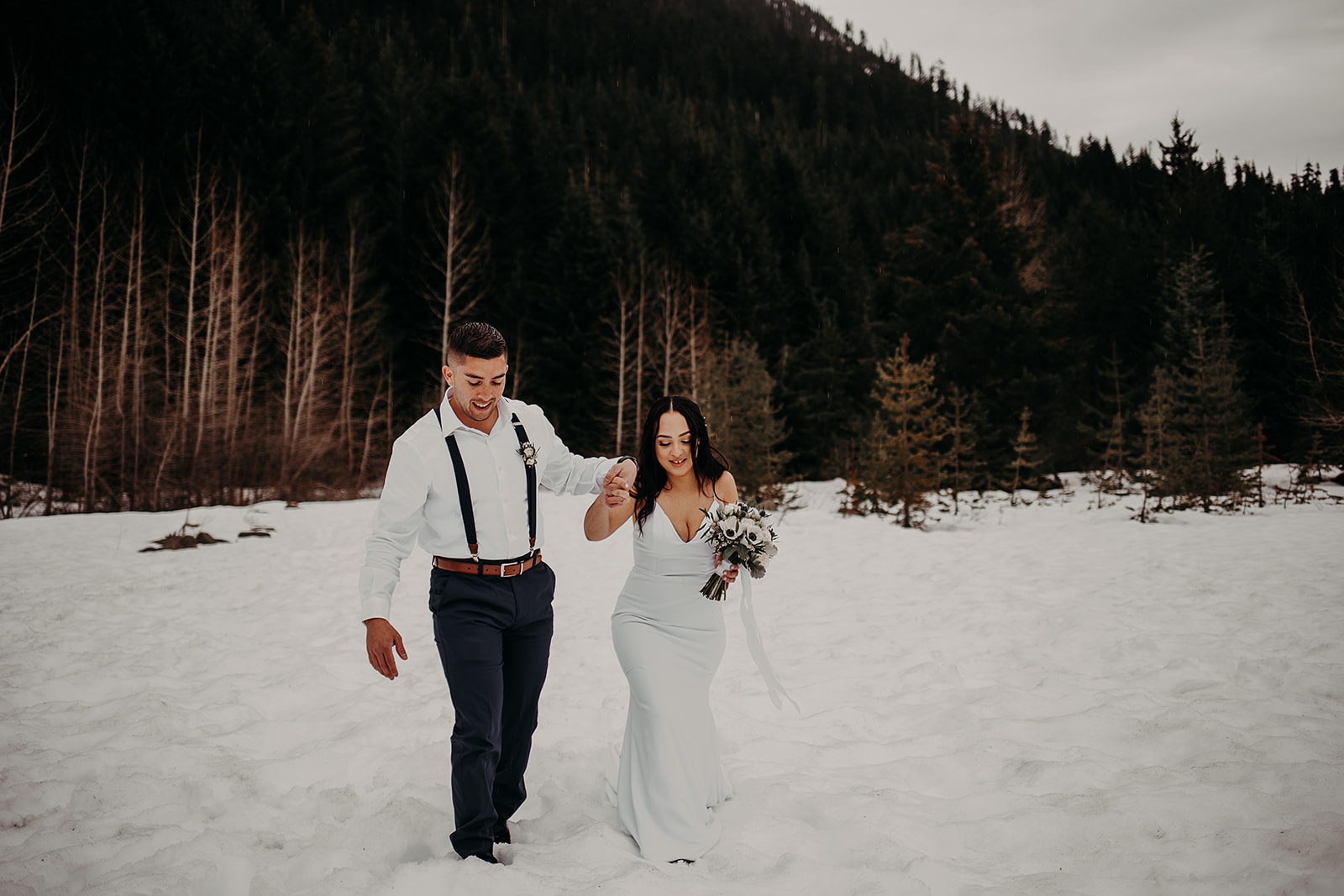 winter-mountain-elopement-asheville-wedding-photographer-megan-gallagher-photographer (16).jpg