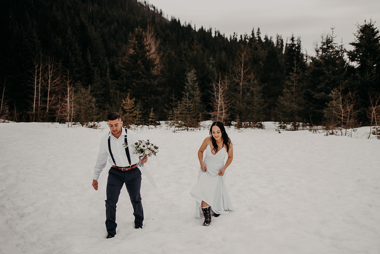 winter-mountain-elopement-asheville-wedding-photographer-megan-gallagher-photographer (17).jpg