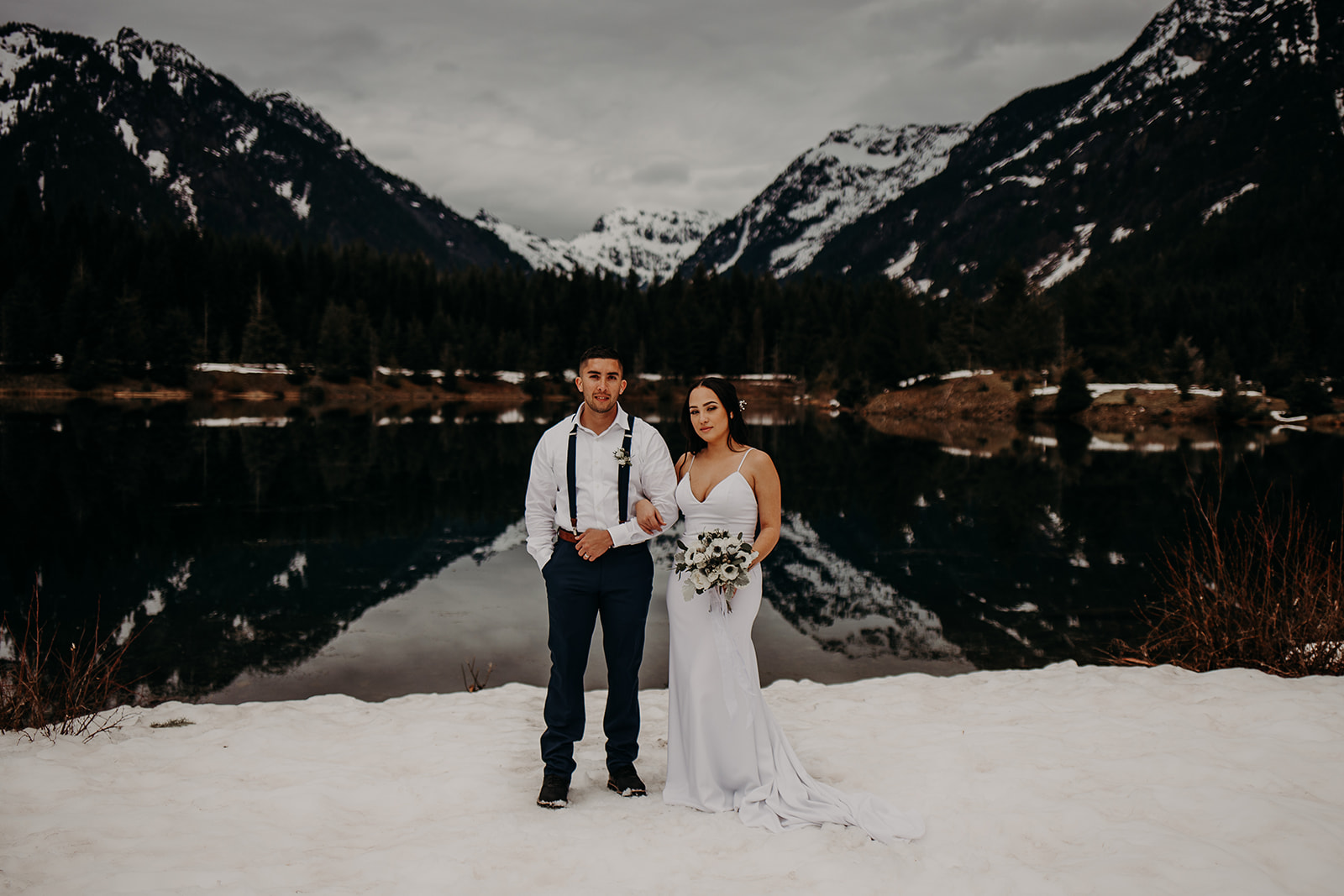 winter-mountain-elopement-asheville-wedding-photographer-megan-gallagher-photographer (27).jpg