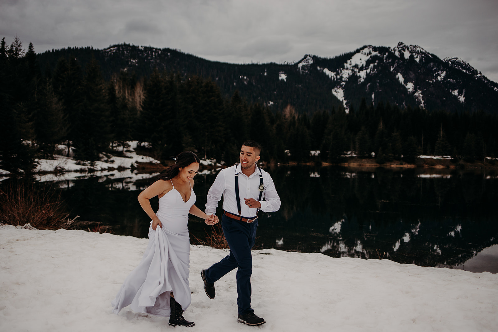 winter-mountain-elopement-asheville-wedding-photographer-megan-gallagher-photographer (38).jpg