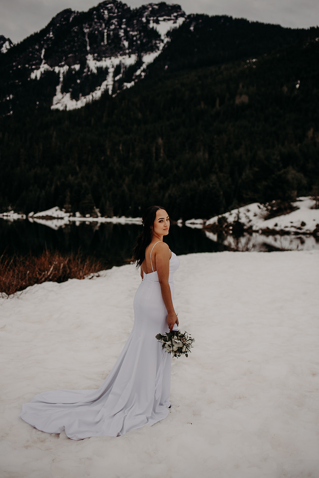 winter-mountain-elopement-asheville-wedding-photographer-megan-gallagher-photographer (44).jpg