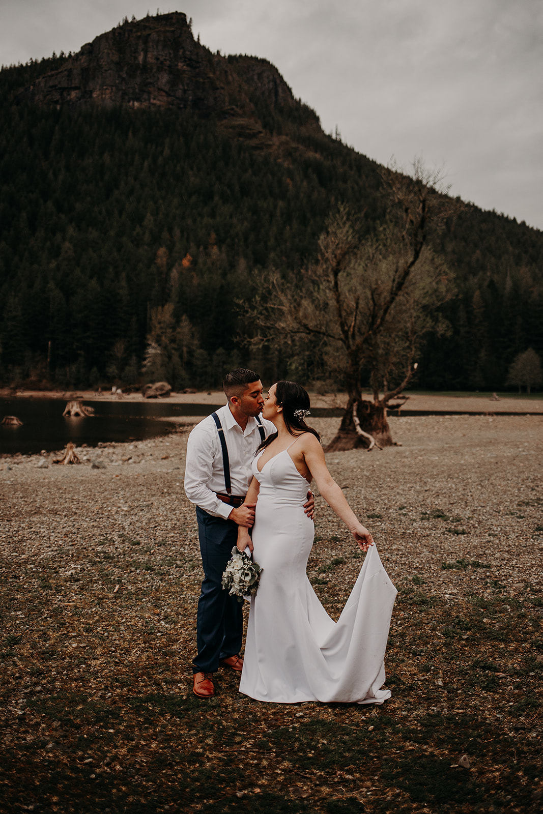 winter-mountain-elopement-asheville-wedding-photographer-megan-gallagher-photographer (67).jpg