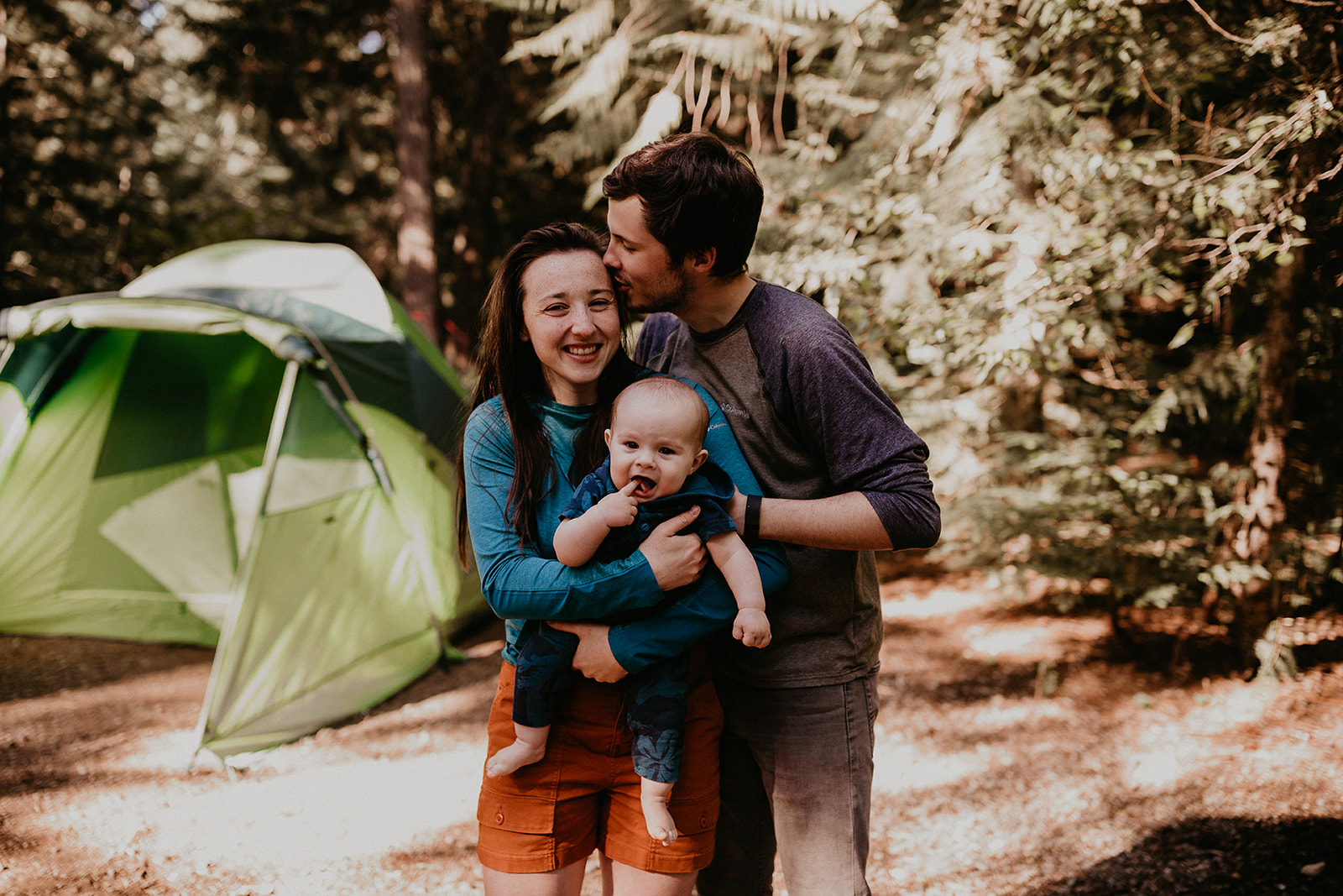 kachess-lake-camping-family-portraits-megan-gallagher-photography_(85_of_335).jpg