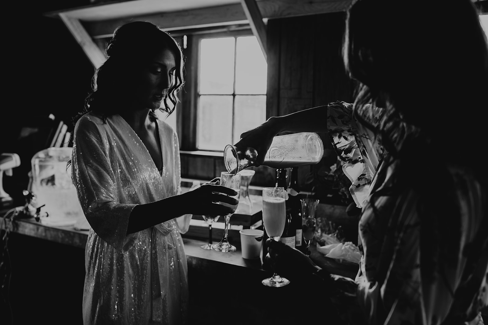 mount-vernon-wedding-salt-box-barn-amanda-riley-megan-gallagher-photography-3_(58_of_250).jpg