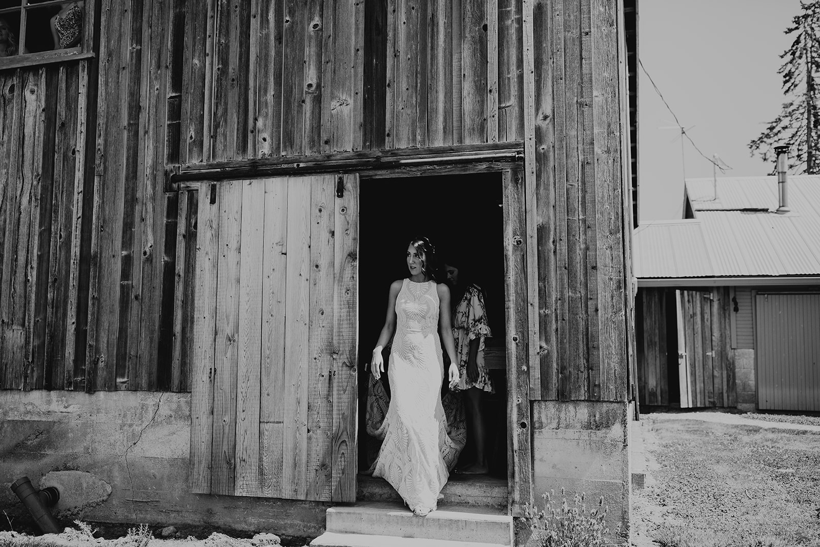 mount-vernon-wedding-salt-box-barn-amanda-riley-megan-gallagher-photography-3_(135_of_250).jpg