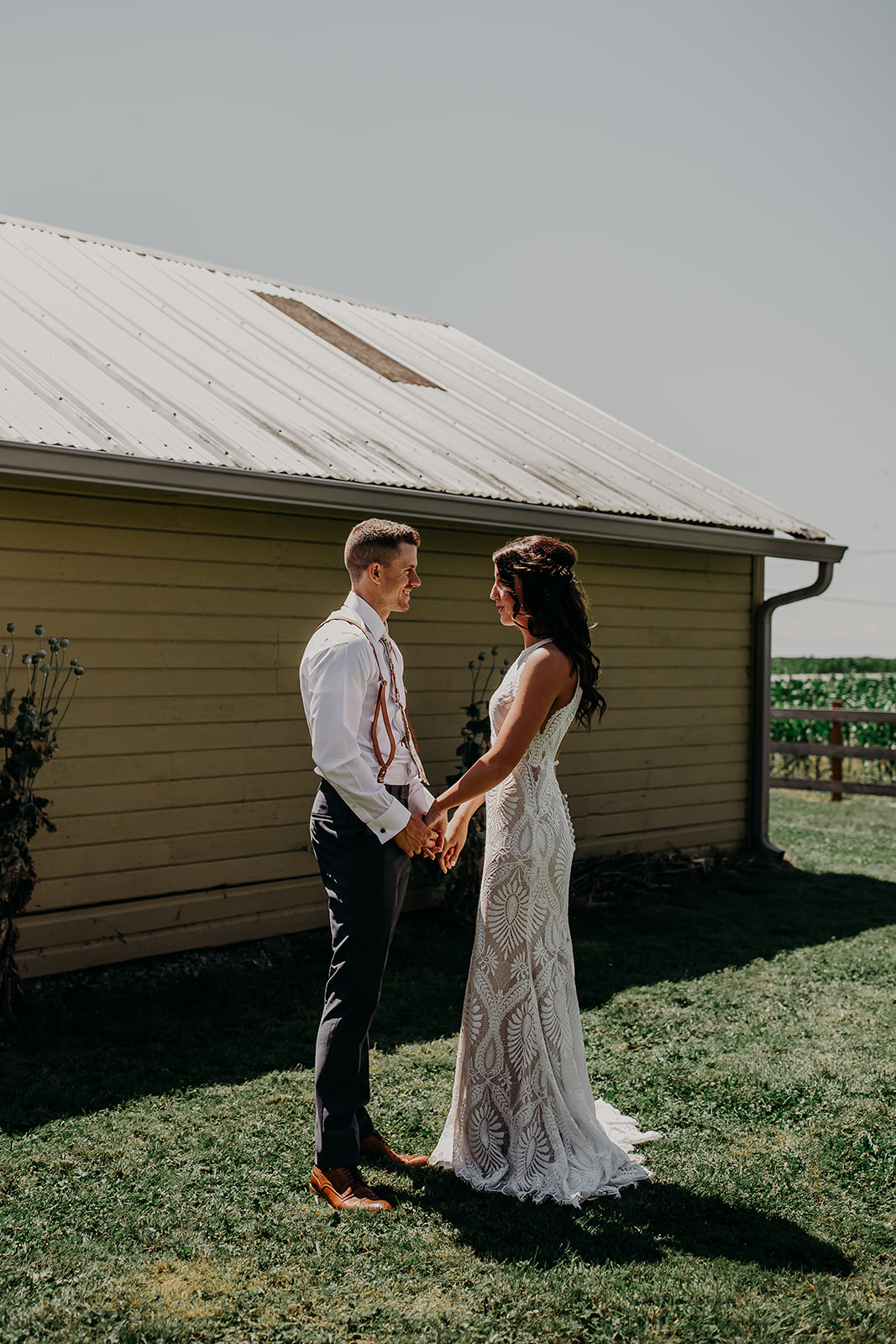 mount-vernon-wedding-salt-box-barn-amanda-riley-megan-gallagher-photography-3_(164_of_250).jpg