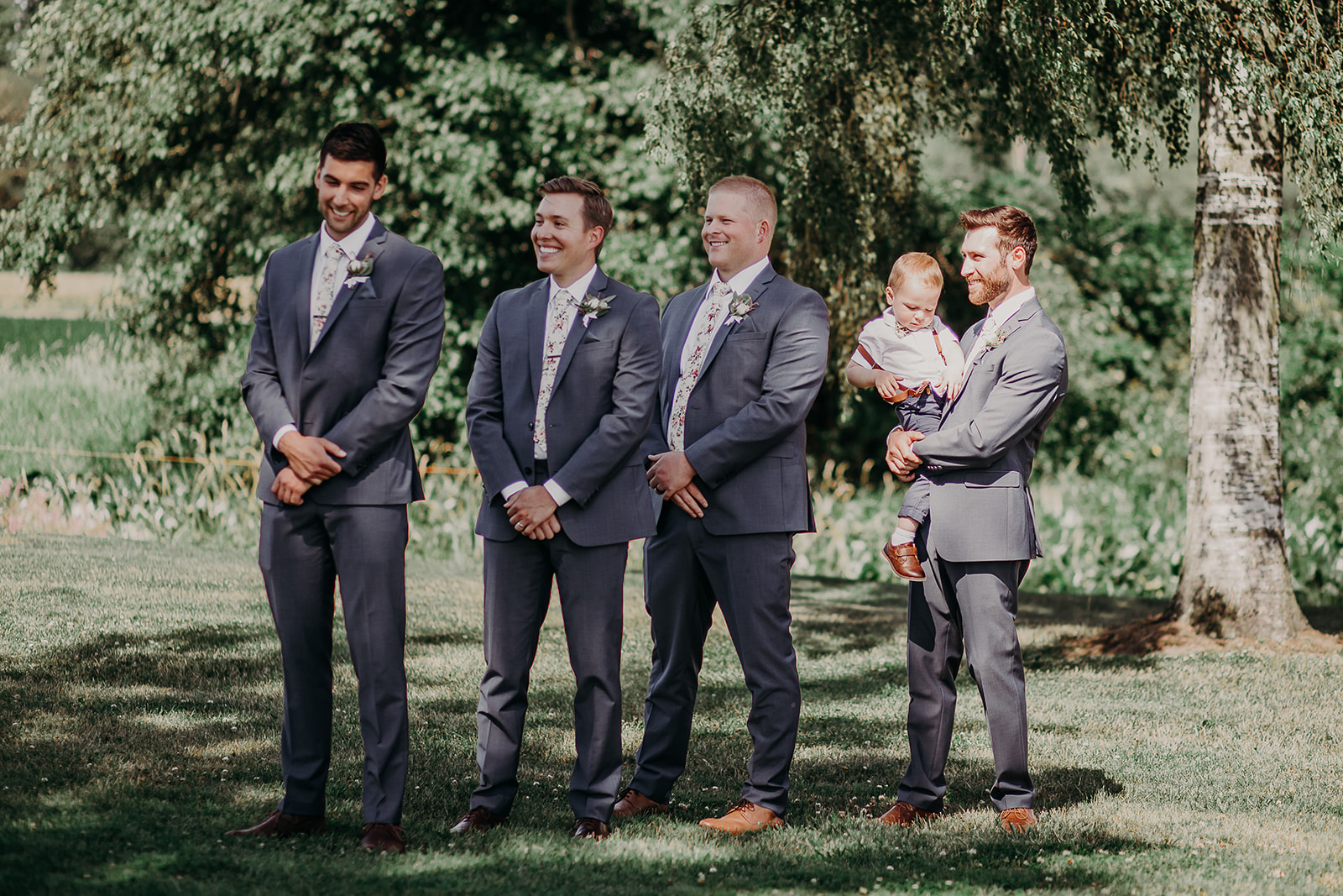 mount-vernon-wedding-salt-box-barn-amanda-riley-megan-gallagher-photography-1_(83_of_351).jpg