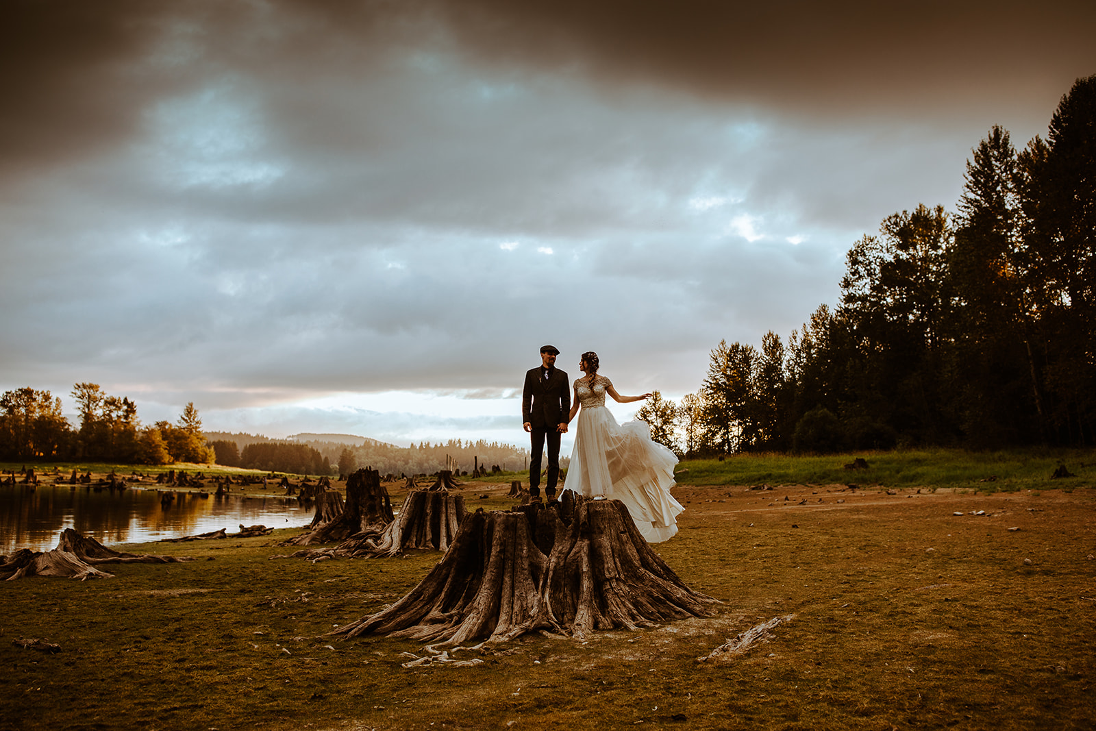 mount-rainier-cabin-elopement-megan-gallagher-photography_(478_of_568).jpg