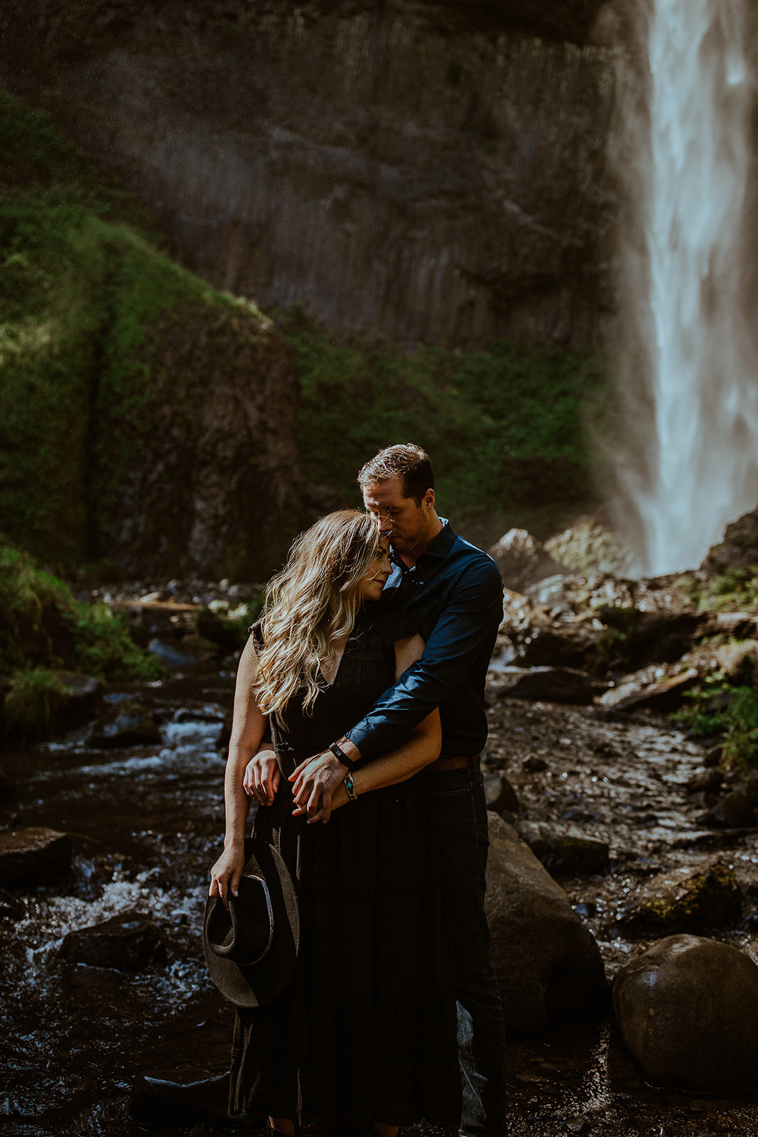 columbia-river-gorge-engagement-megan-gallagher-photography_(15_of_220).jpg