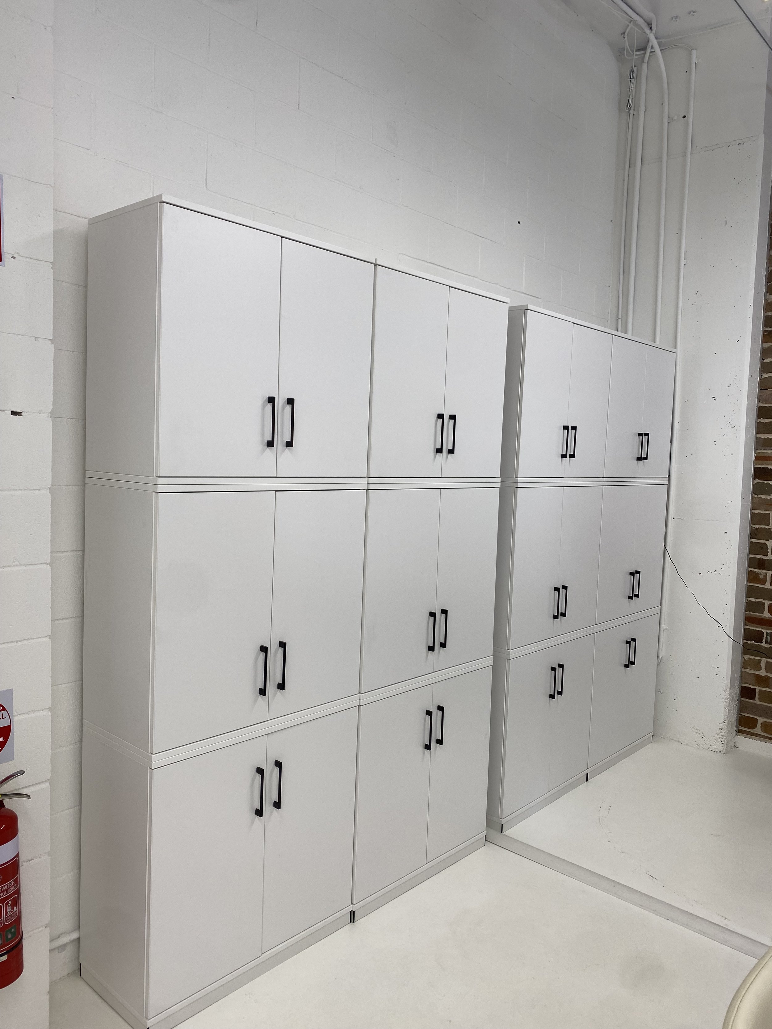 Locker installation