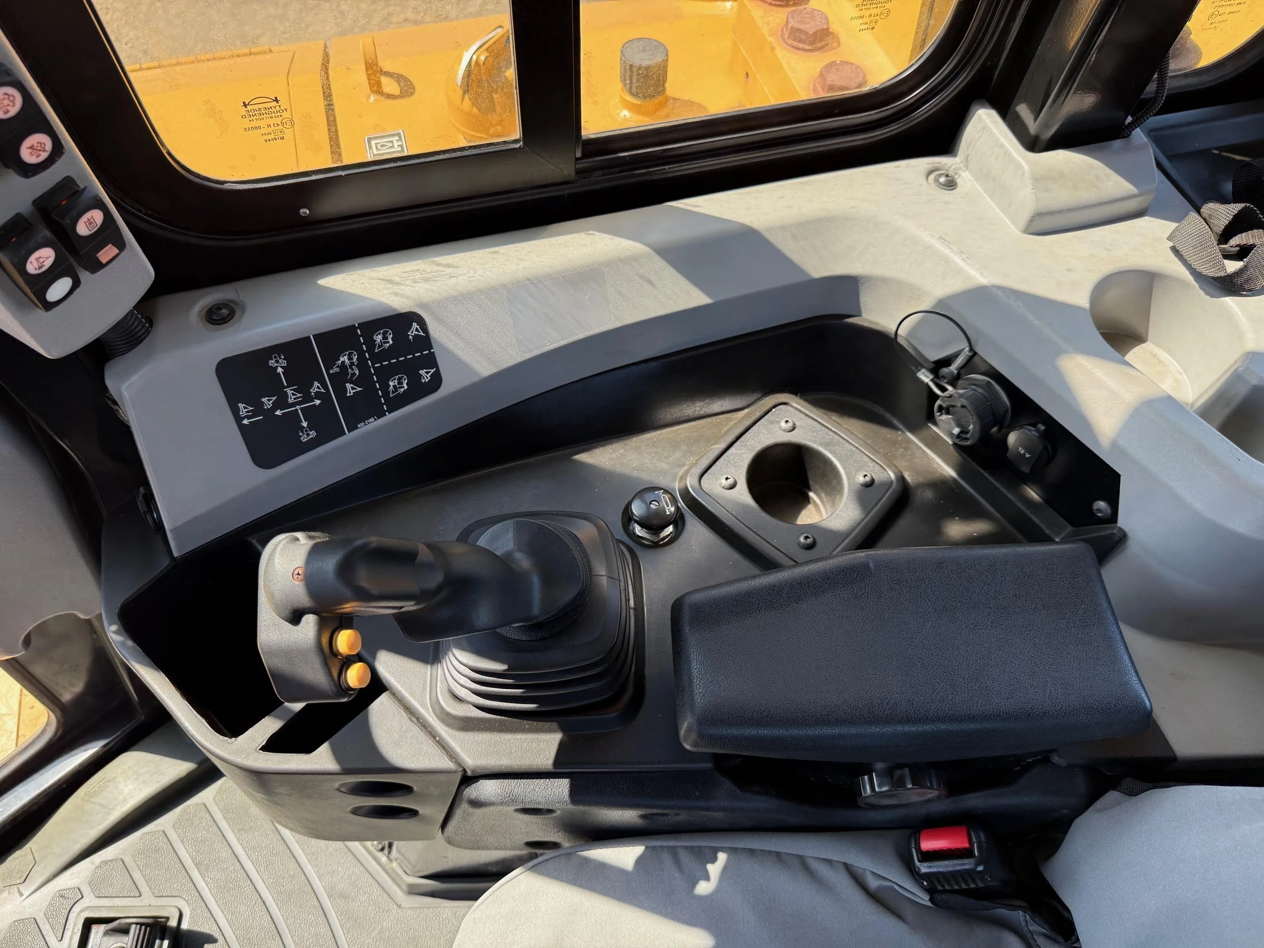 D6T LGP(SGT00322)RFS (28).jpg