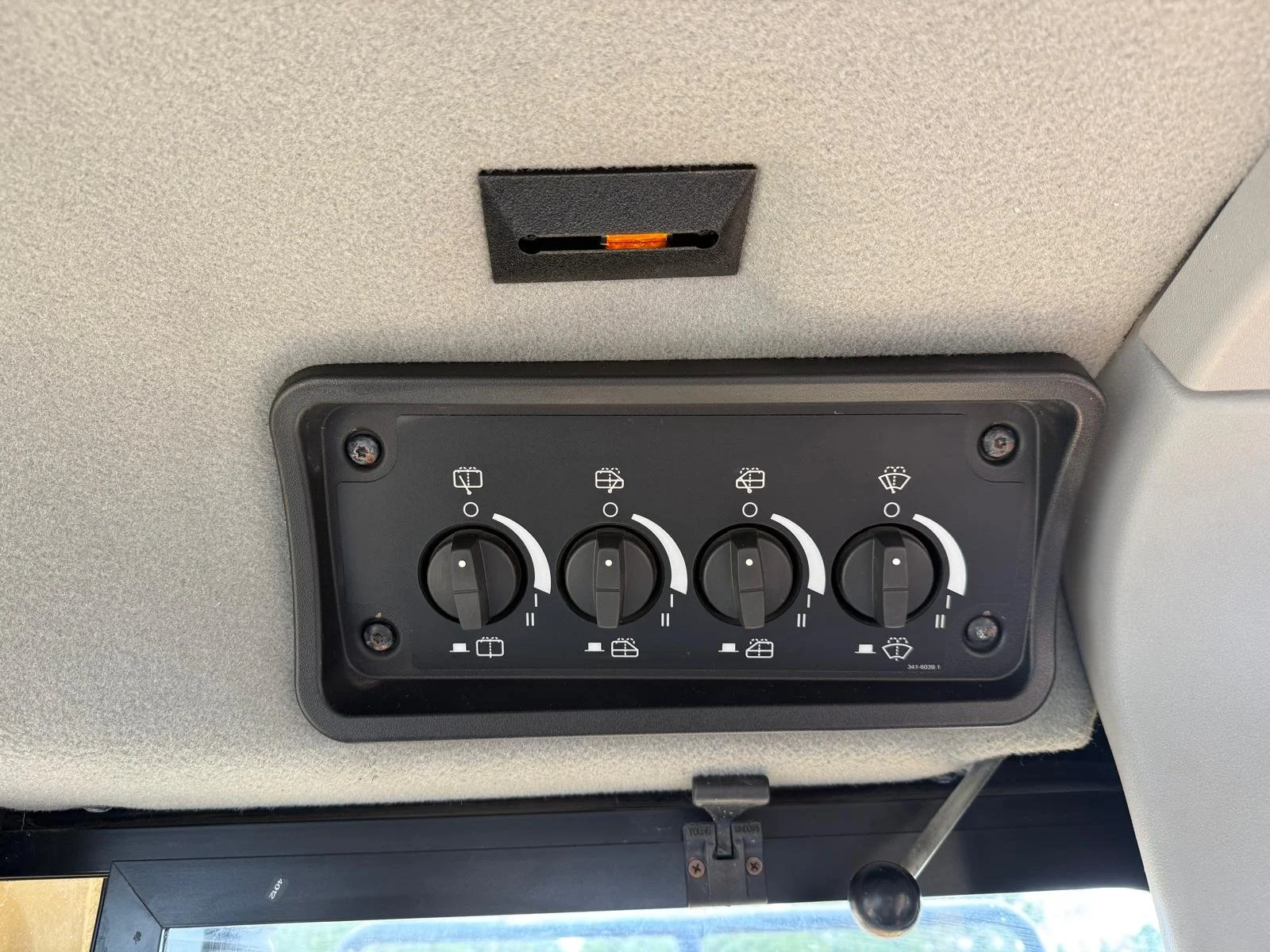 D8T(AW400577)RFS (31).jpg