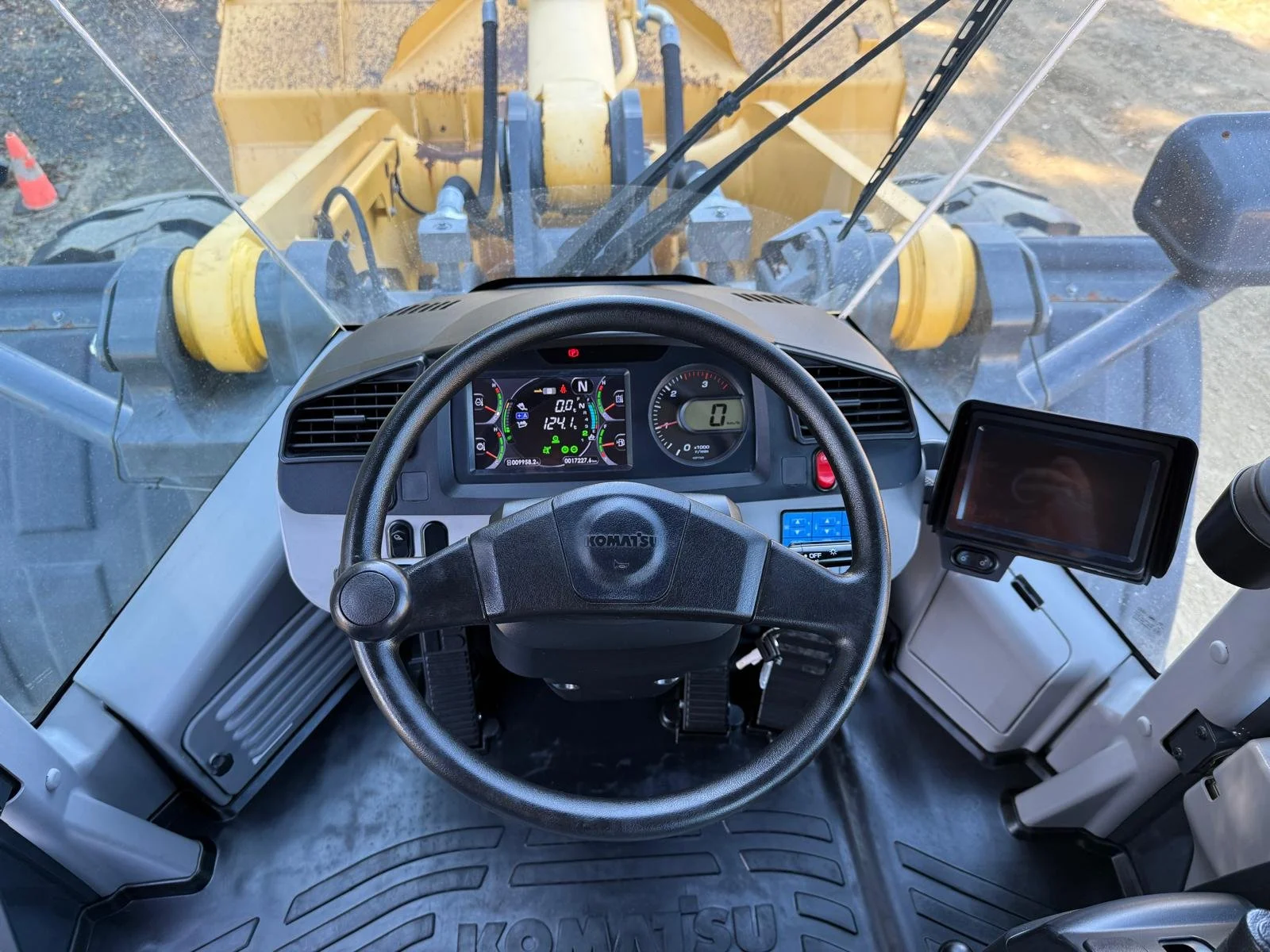 2017 Komatsu WA470-8 #100155 RFS - 13.jpeg
